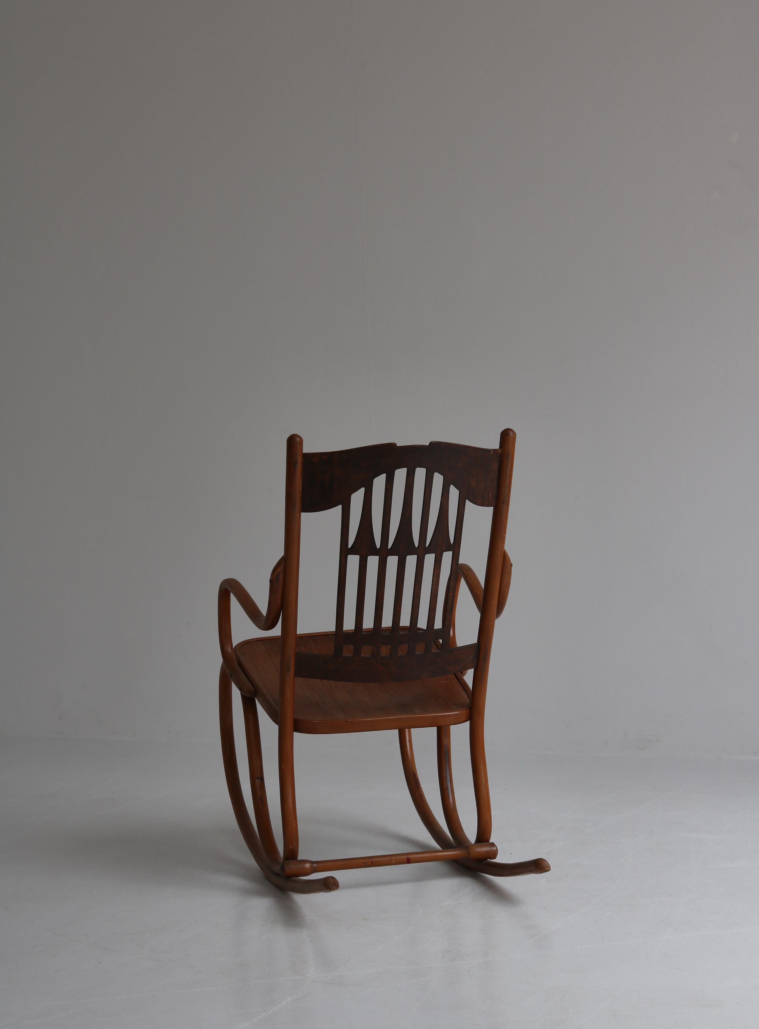 Art Nouveau Rocking Chair by Gustav Siegel for Jacob & Josef Kohn, Austria, 1904 3