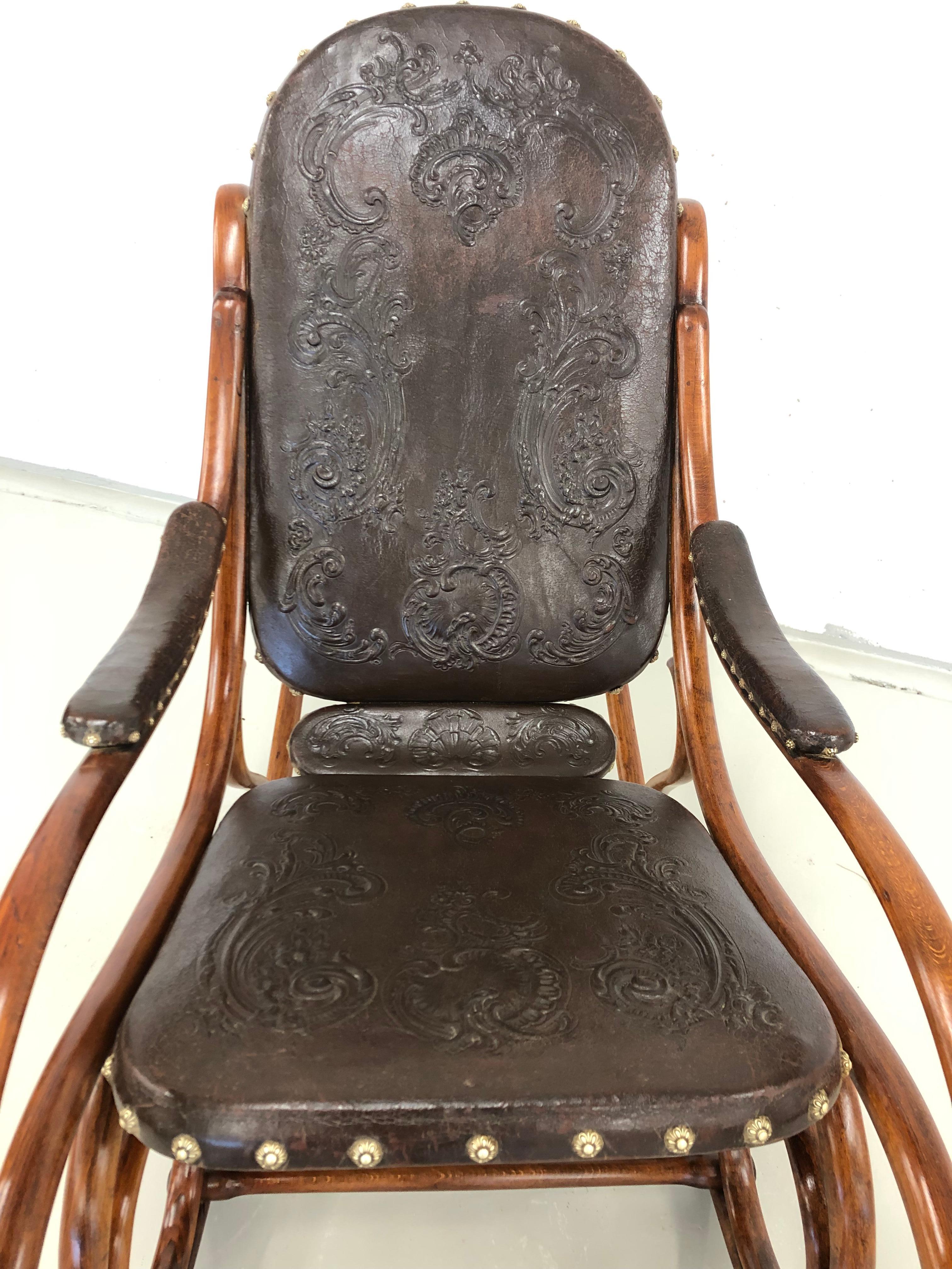 Art Nouveau Rocking Chair from Thonet (Eloxiert) im Angebot