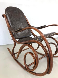 Art Nouveau Rocking Chair from Thonet