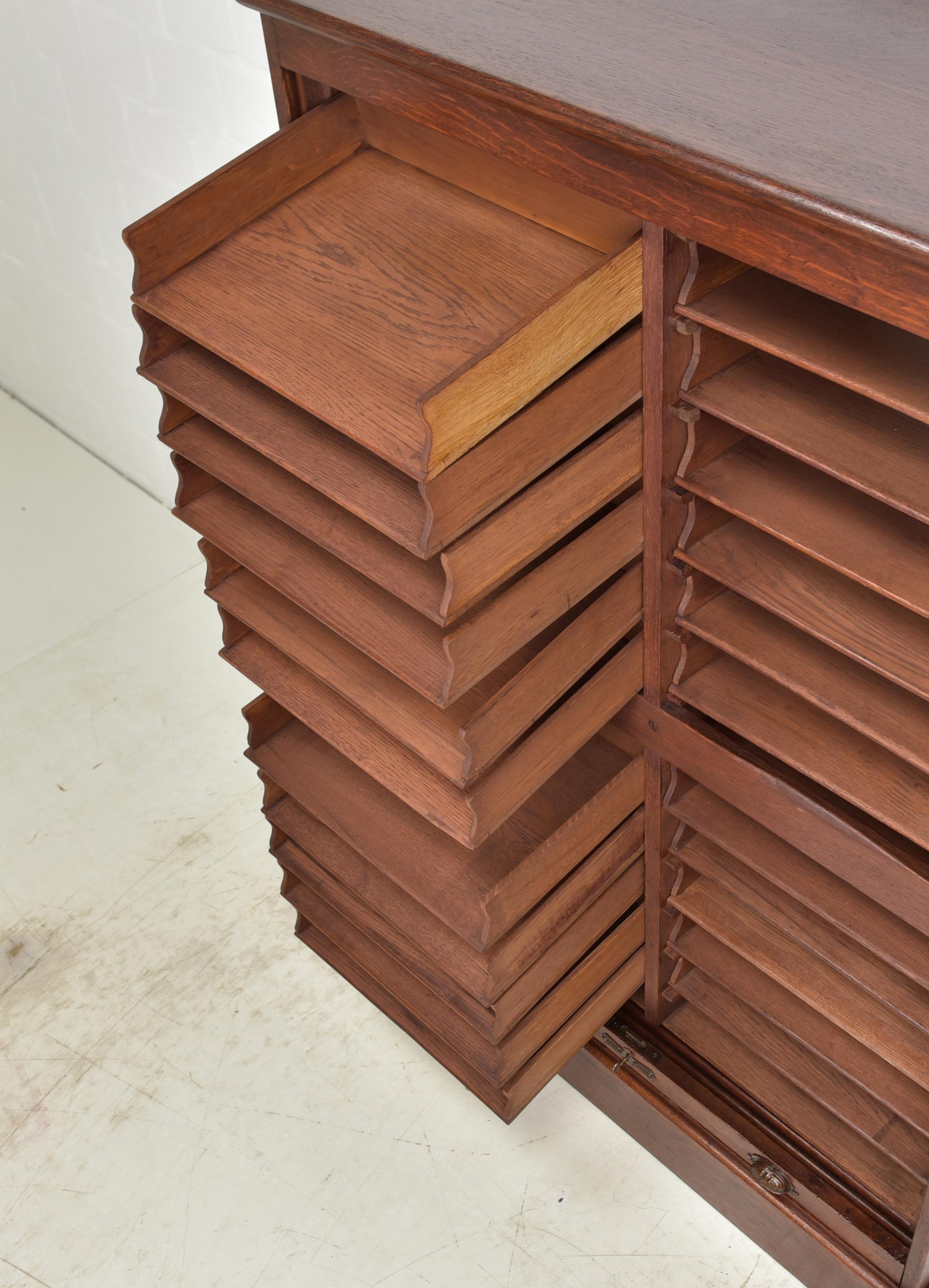 Roller Shutter-Schrank/Büroschrank aus Eiche im Jugendstil, 1910 (20. Jahrhundert)