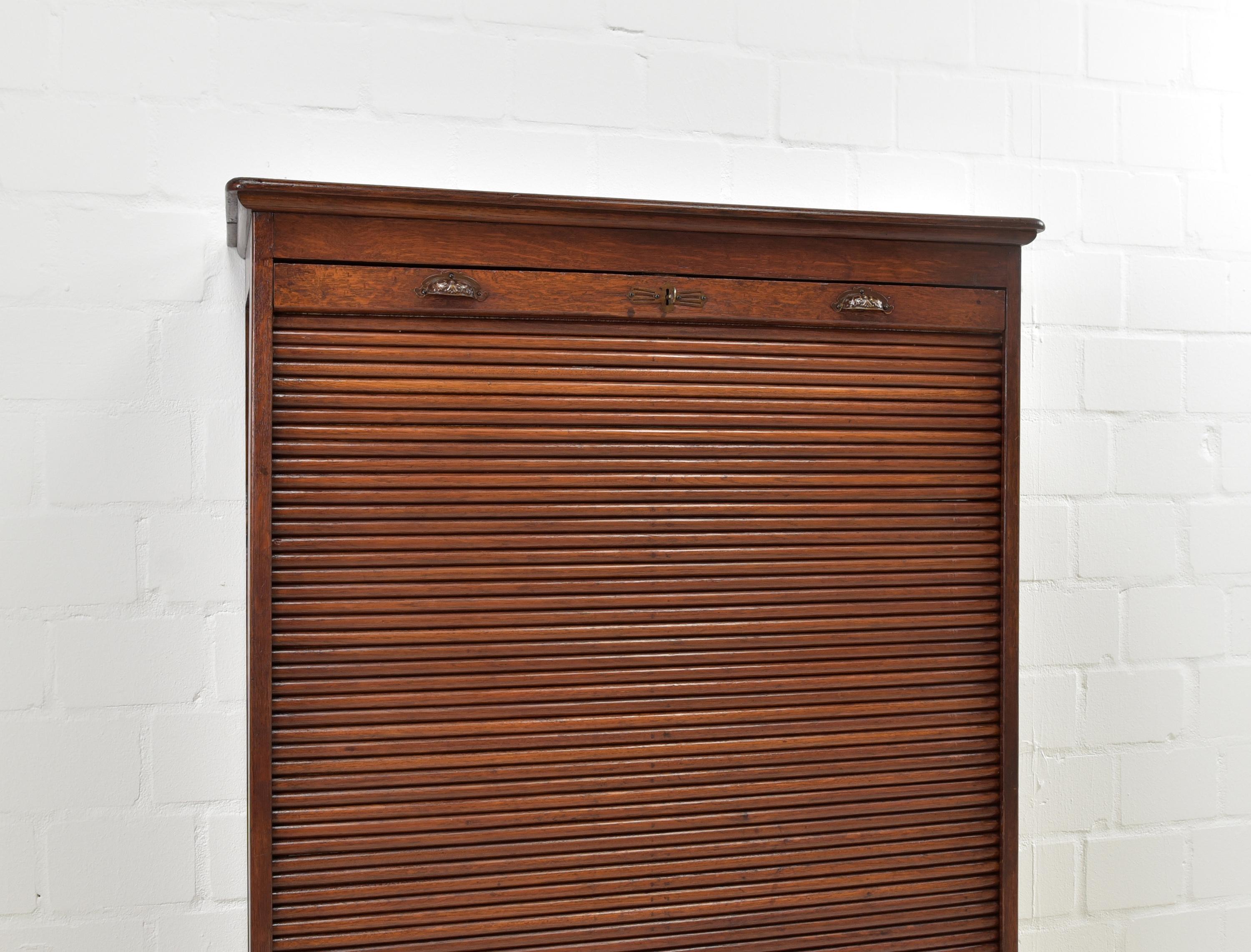 Roller Shutter-Schrank/Büroschrank aus Eiche im Jugendstil, 1910 (Eichenholz)