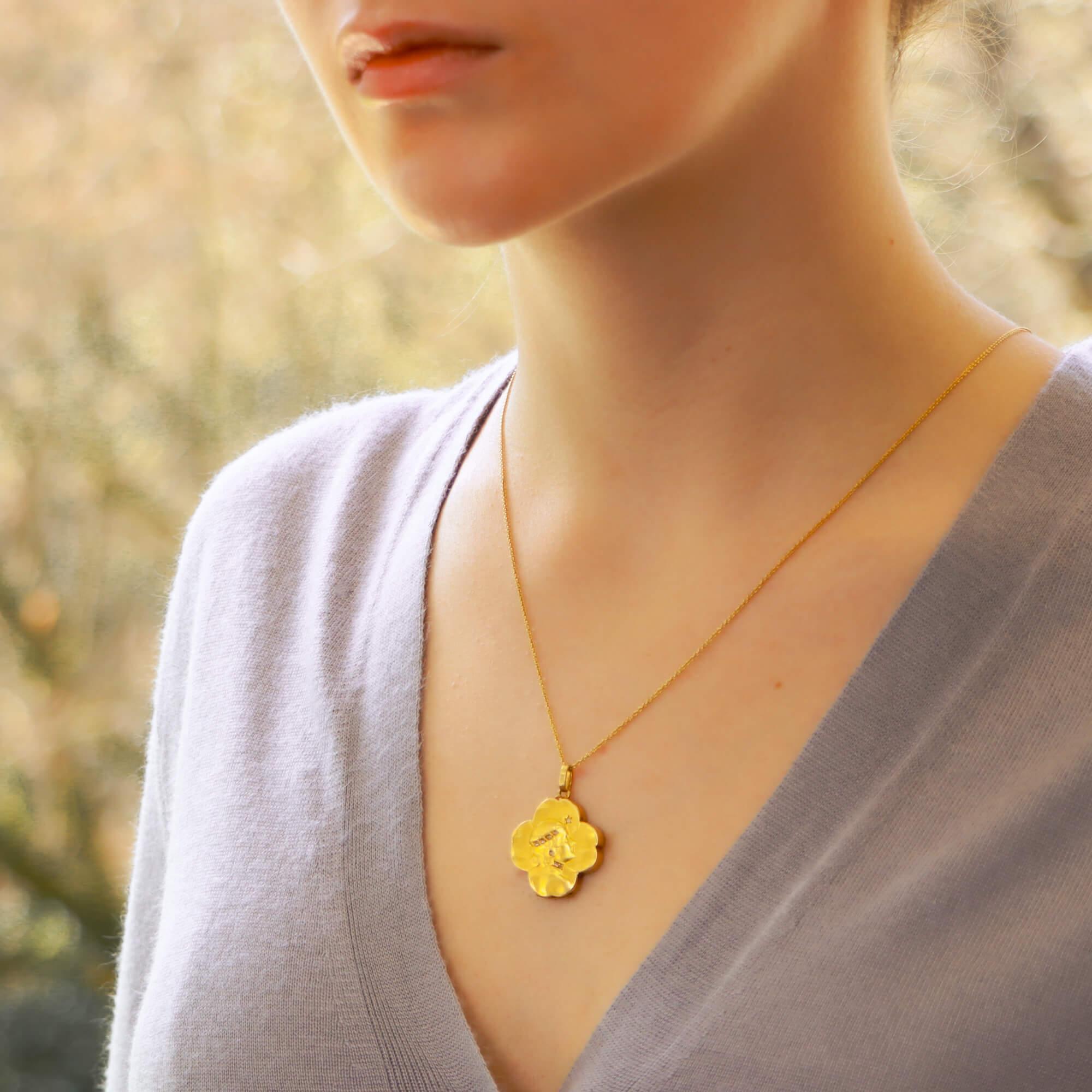 Art Nouveau Rosenschliff Diamant vierblättrige Kleeblatt Medaillon in 18k Gelbgold 2