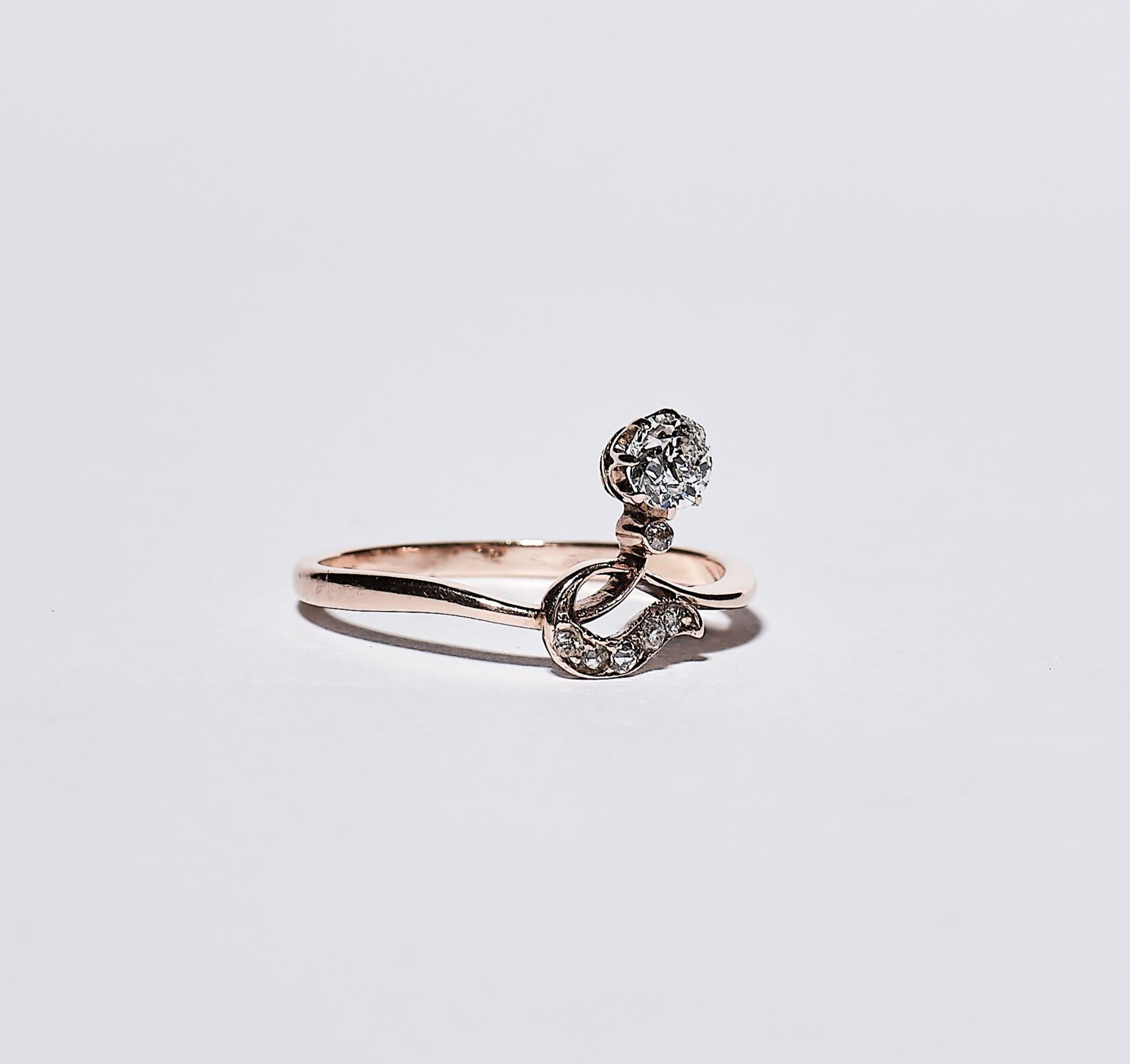 Women's or Men's Art Nouveau rose gold diamond ring For Sale