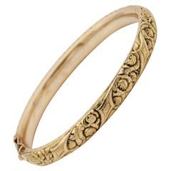 Art Nouveau Roses and More Embossed 18 Karat Solid Gold Rare Bangle