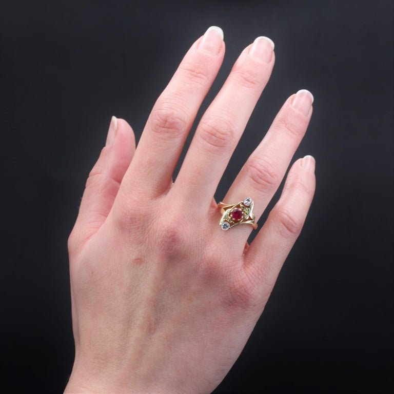 Women's Art Nouveau Ruby Diamonds 18 Karat Yellow Gold Ring For Sale