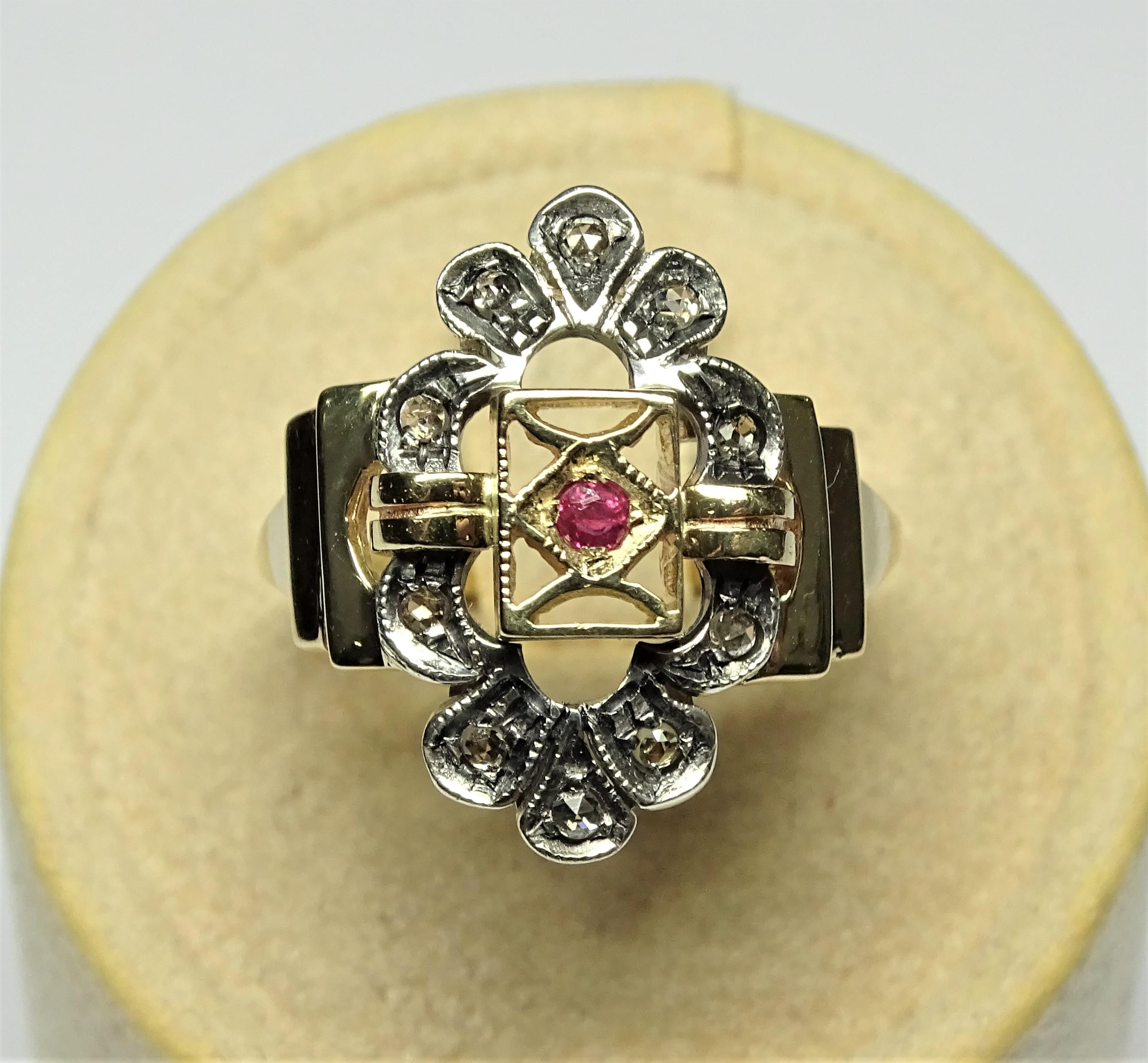 Art Nouveau Ruby Rose Cut Diamonds 14 Karat Yellow Gold Ring For Sale 2