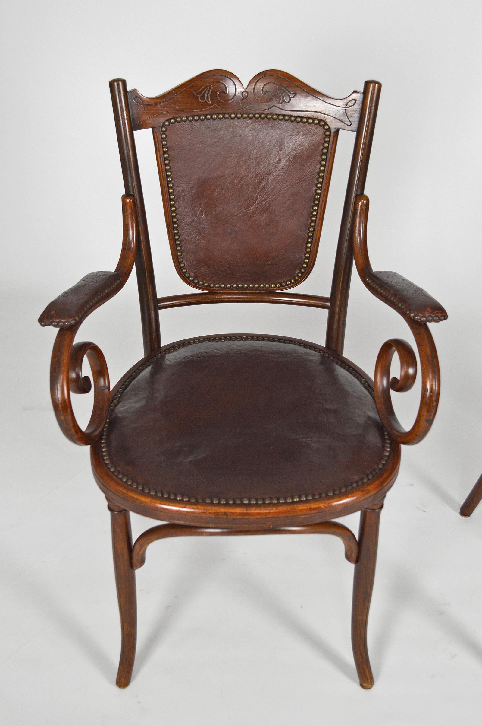 Art Nouveau Salon Set in Bentwood & Leather, by Fischel, circa 1910 For Sale 7