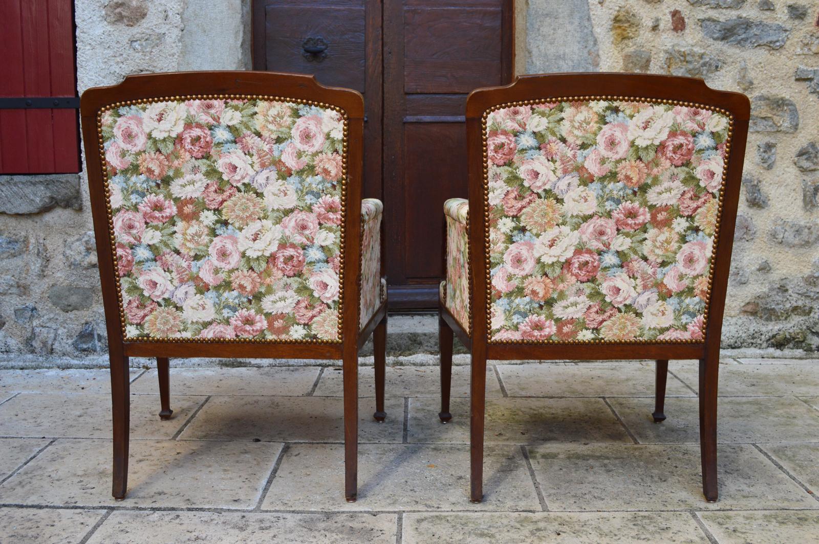 Art Nouveau Salon Set in Carved Mahogany on a Floral Theme, circa 1900 For Sale 6