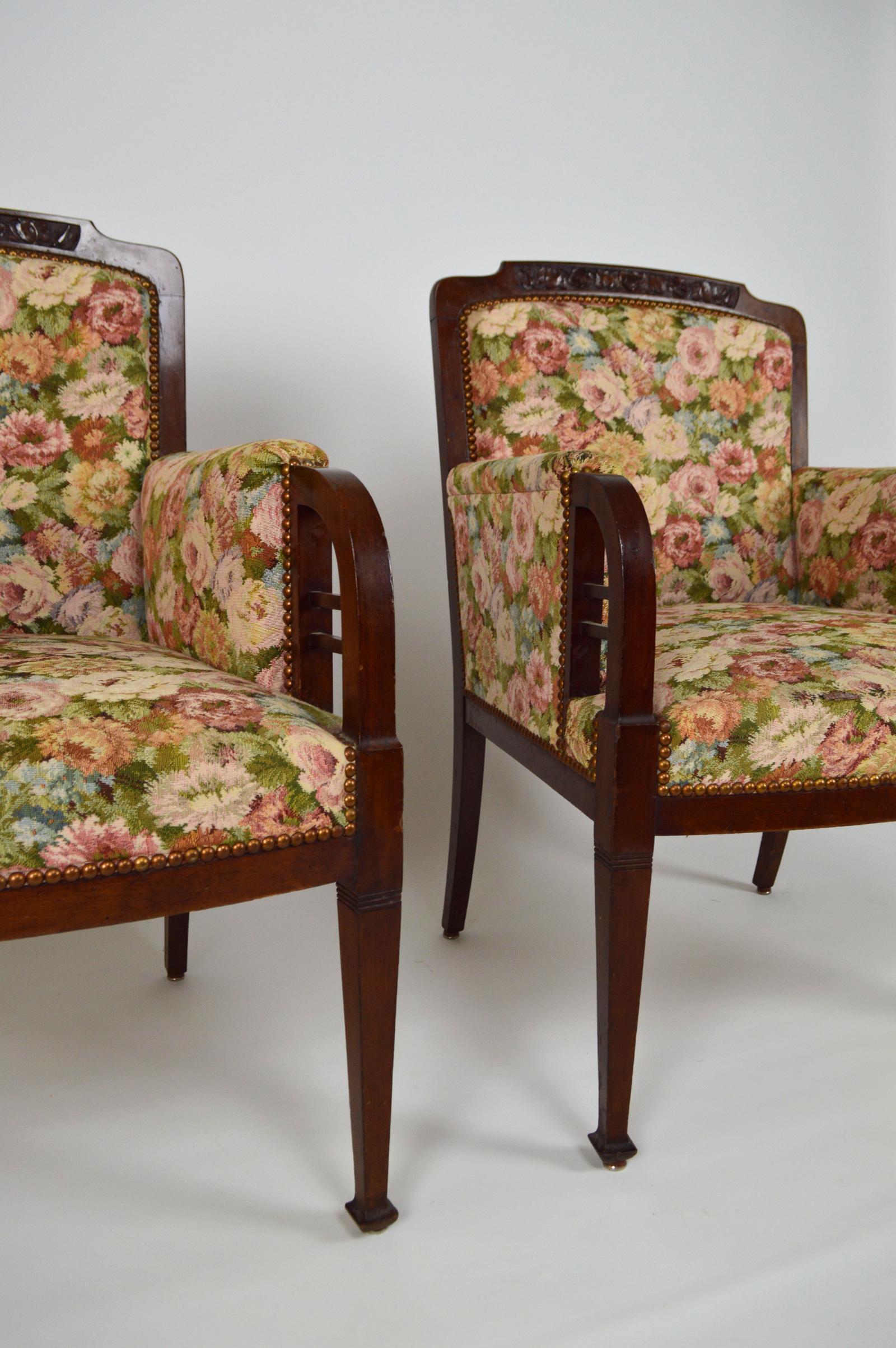 Art Nouveau Salon Set in Carved Mahogany on a Floral Theme, circa 1900 For Sale 9