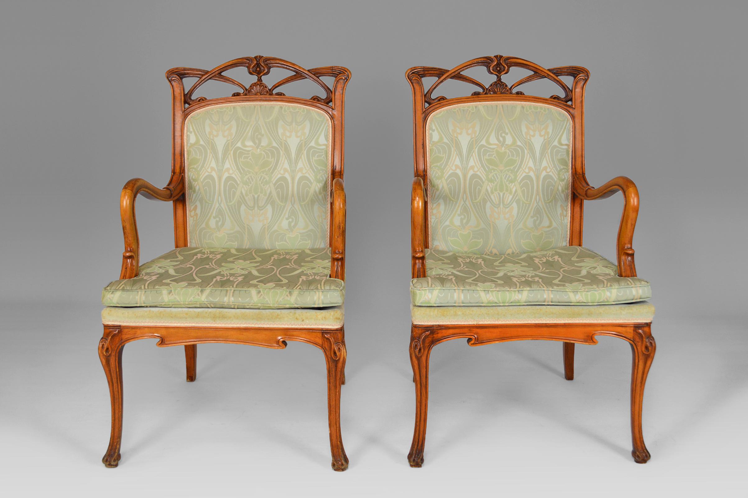 Fabric Art Nouveau Salon Set in Carved Wood on a Floral Theme, circa 1900 For Sale