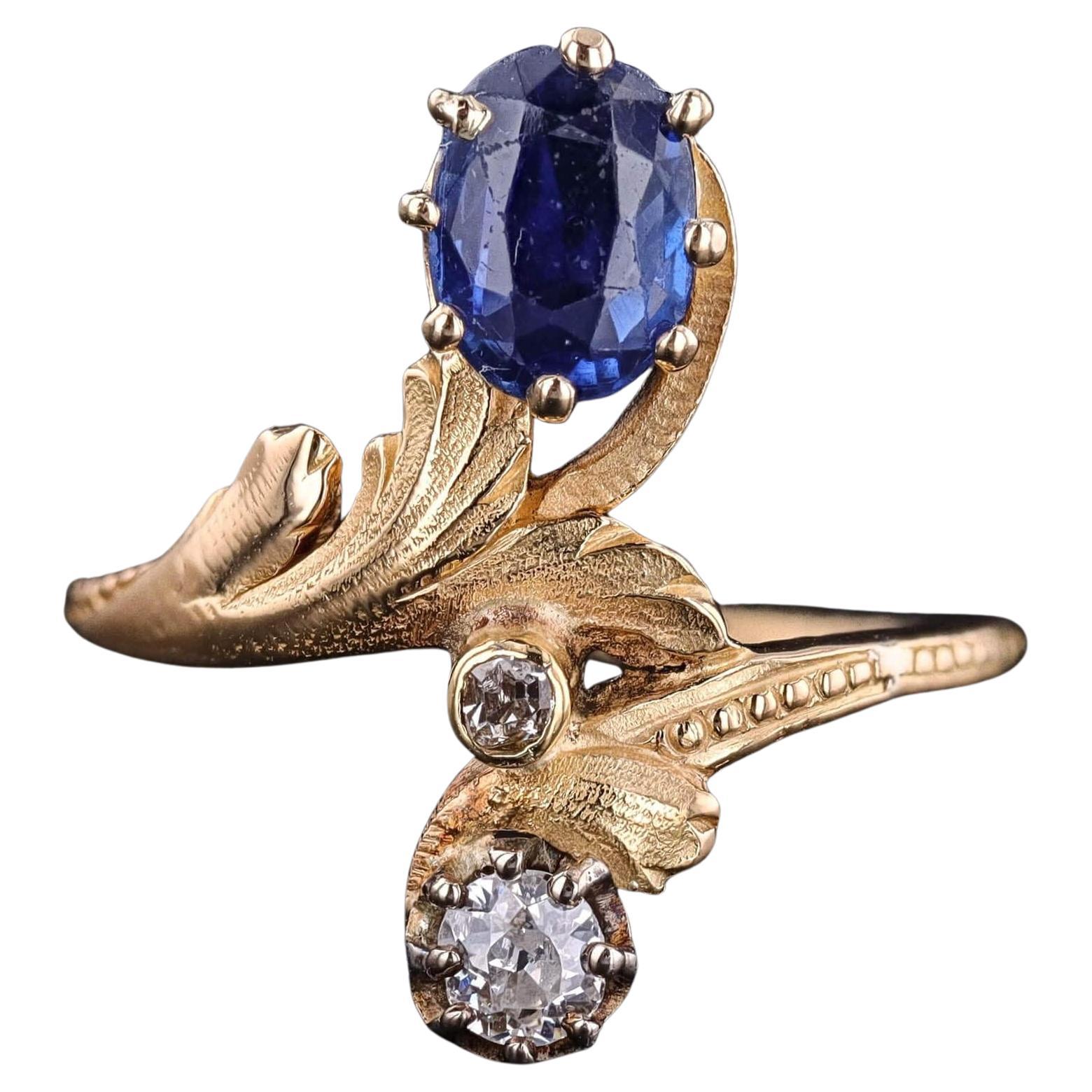 Art Nouveau Sapphire and Diamond Ring of 18k Gold For Sale