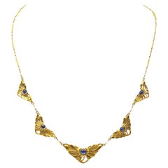 Collar Art Nouveau drapeado de flores de zafiro, oro de 18 quilates