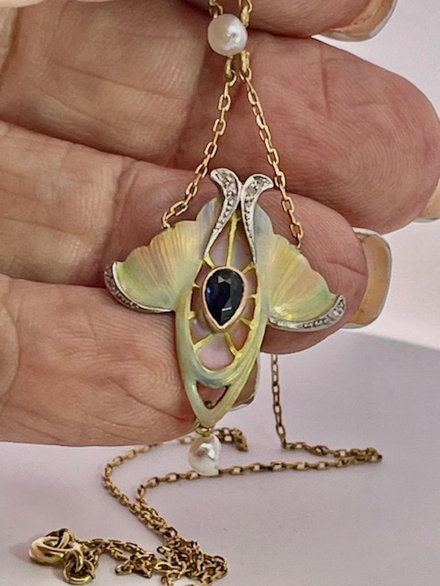 Ciondolo Art Nouveau con zaffiro, perla e smalto 14K in vendita 5