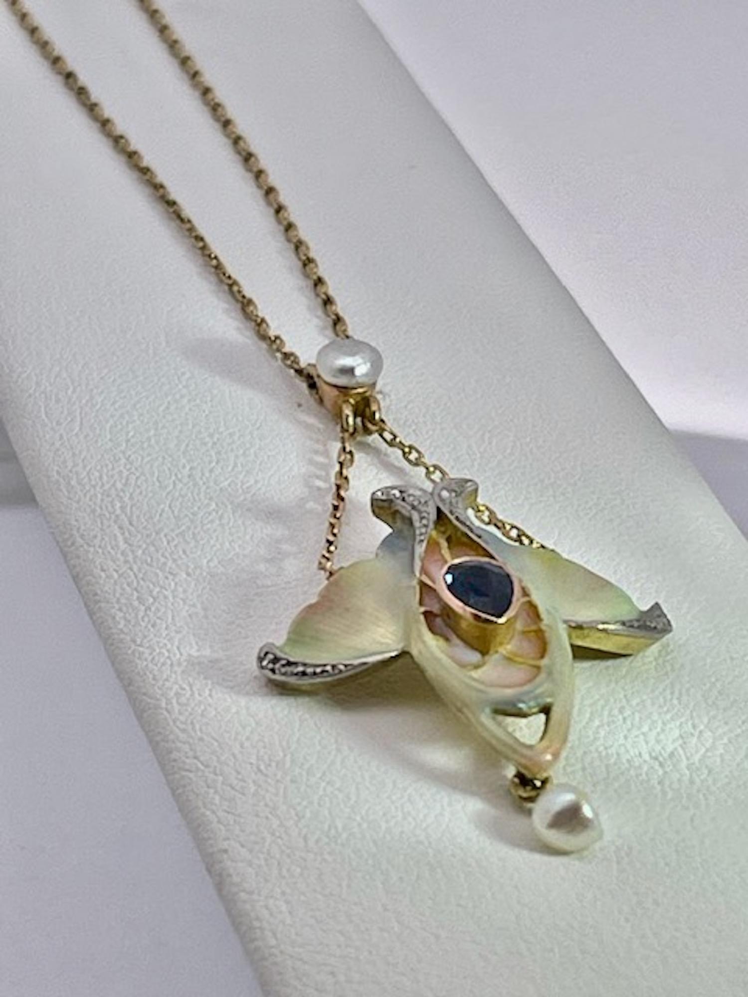 Ciondolo Art Nouveau con zaffiro, perla e smalto 14K in vendita 4