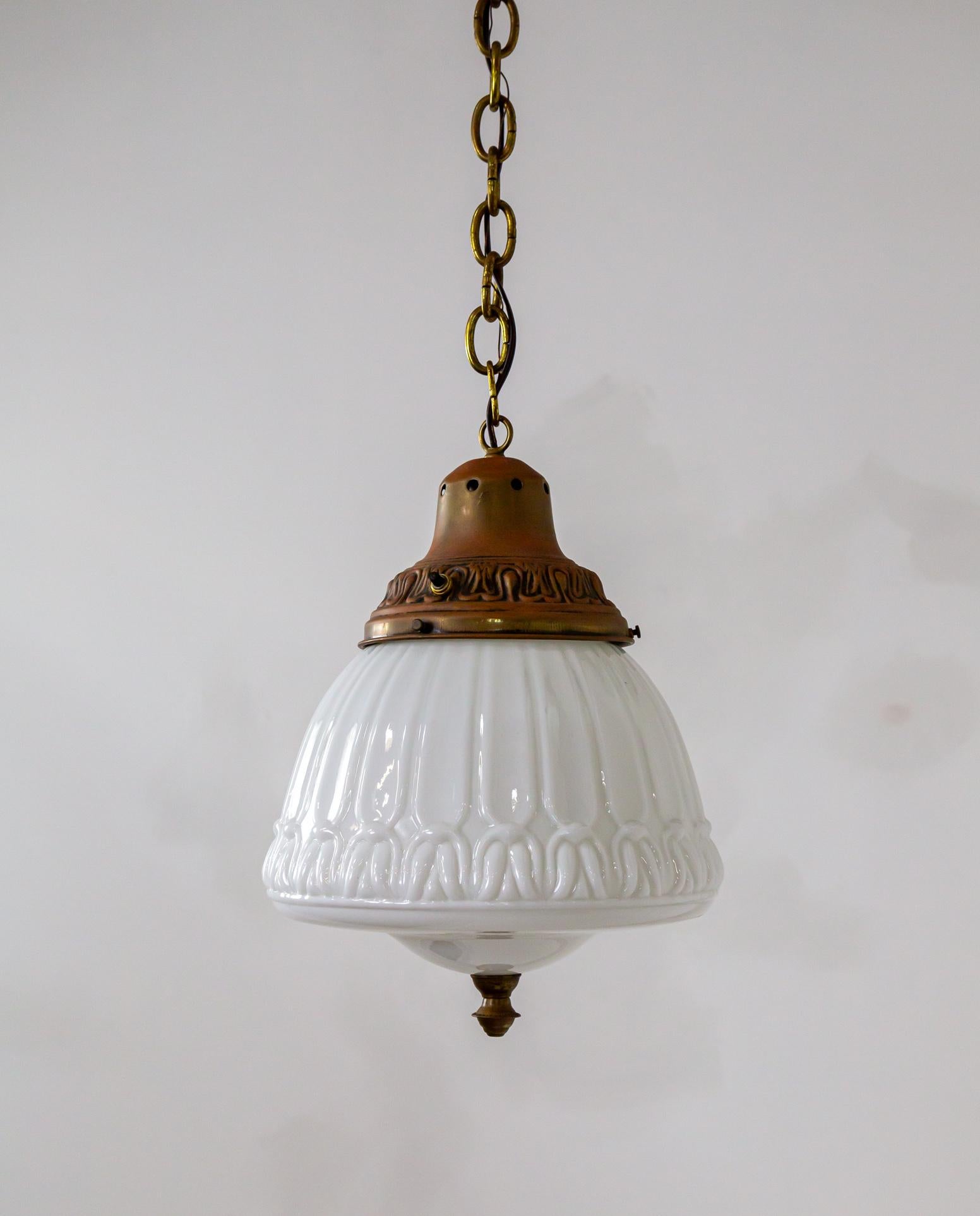 Ottone Lampada a sospensione in stile Art Nouveau Schoolhouse in vendita