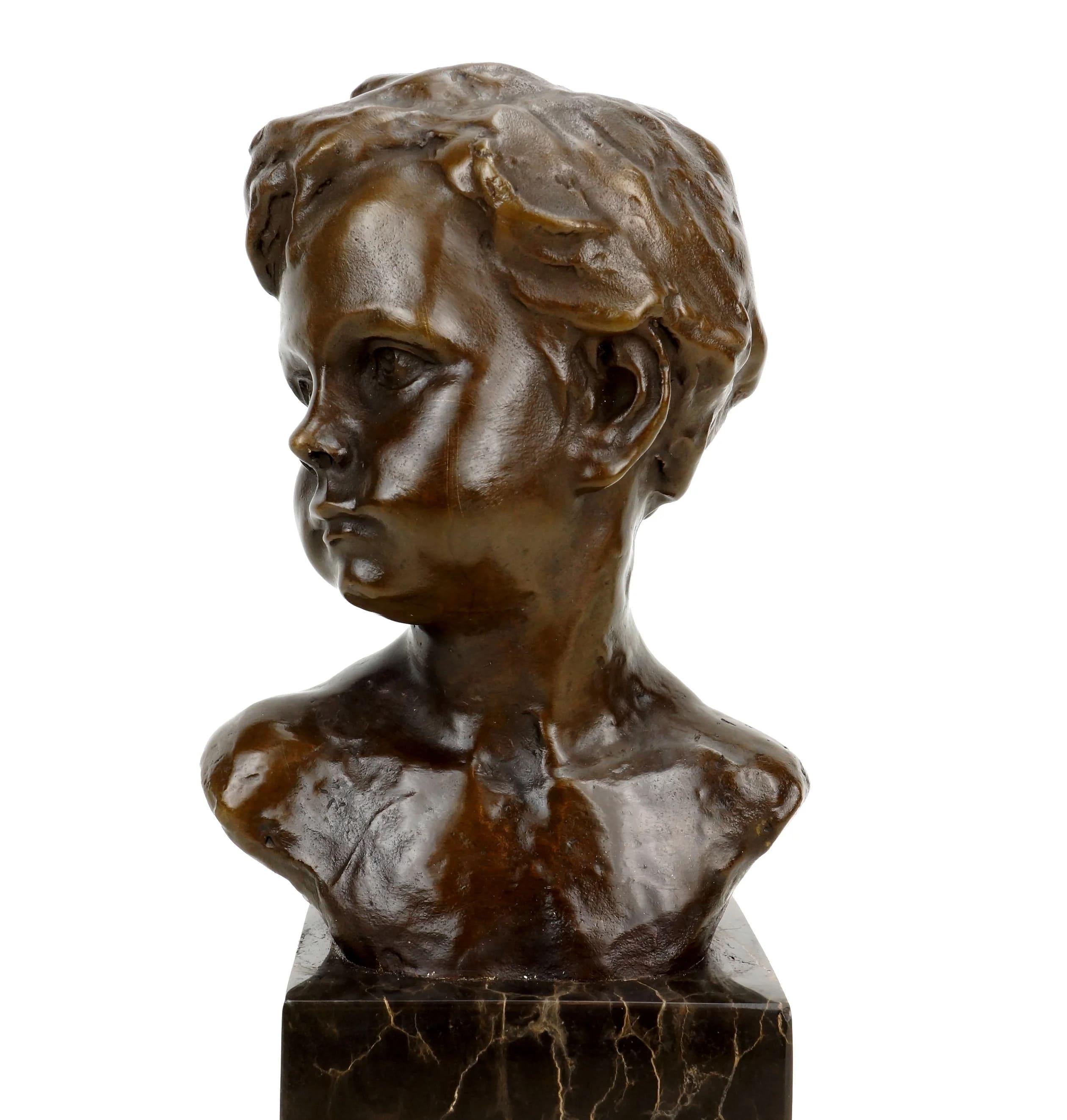 Art Nouveau Sculpture Bronze Figurine, Bust of a Boy, Signed A. Moreau In Good Condition For Sale In Saint-Ouen, FR