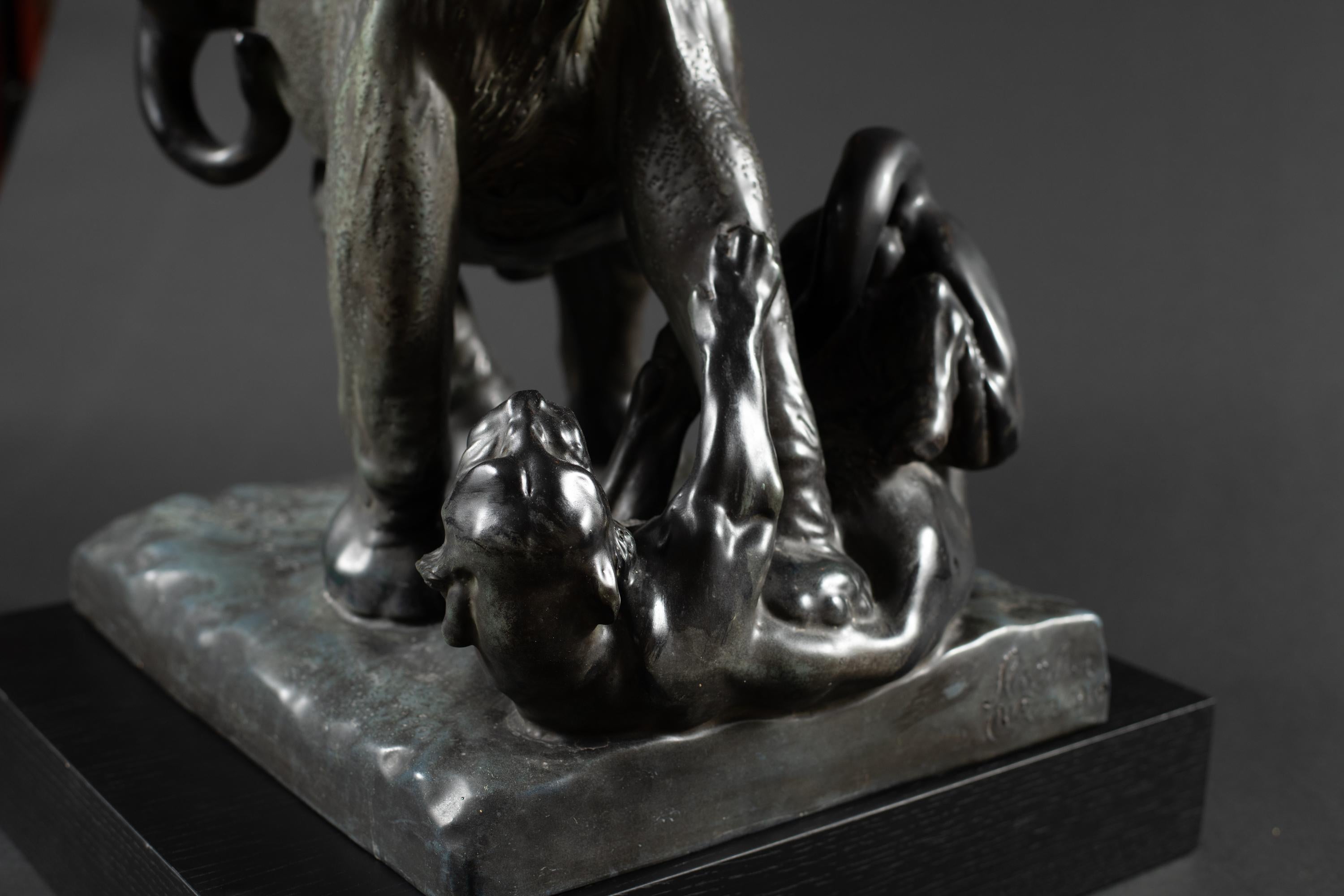 Jugendstil-Skulptur „The Invincable“ von Arthur Strasser für RStK Amphora im Angebot 6