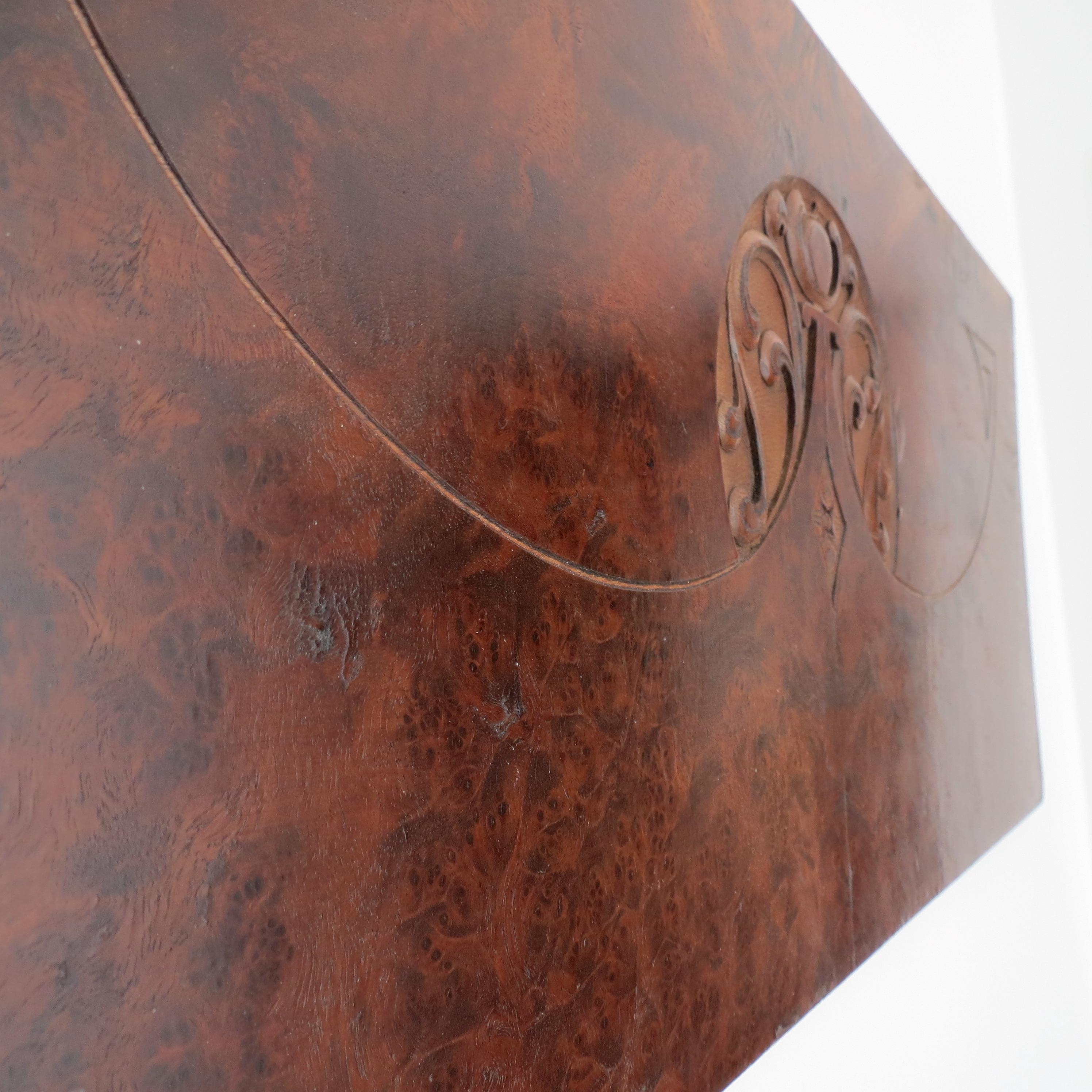 Art Nouveau Secessionist geschnitzt Burr Walnut Holz Wand hängend 1900 im Angebot 7