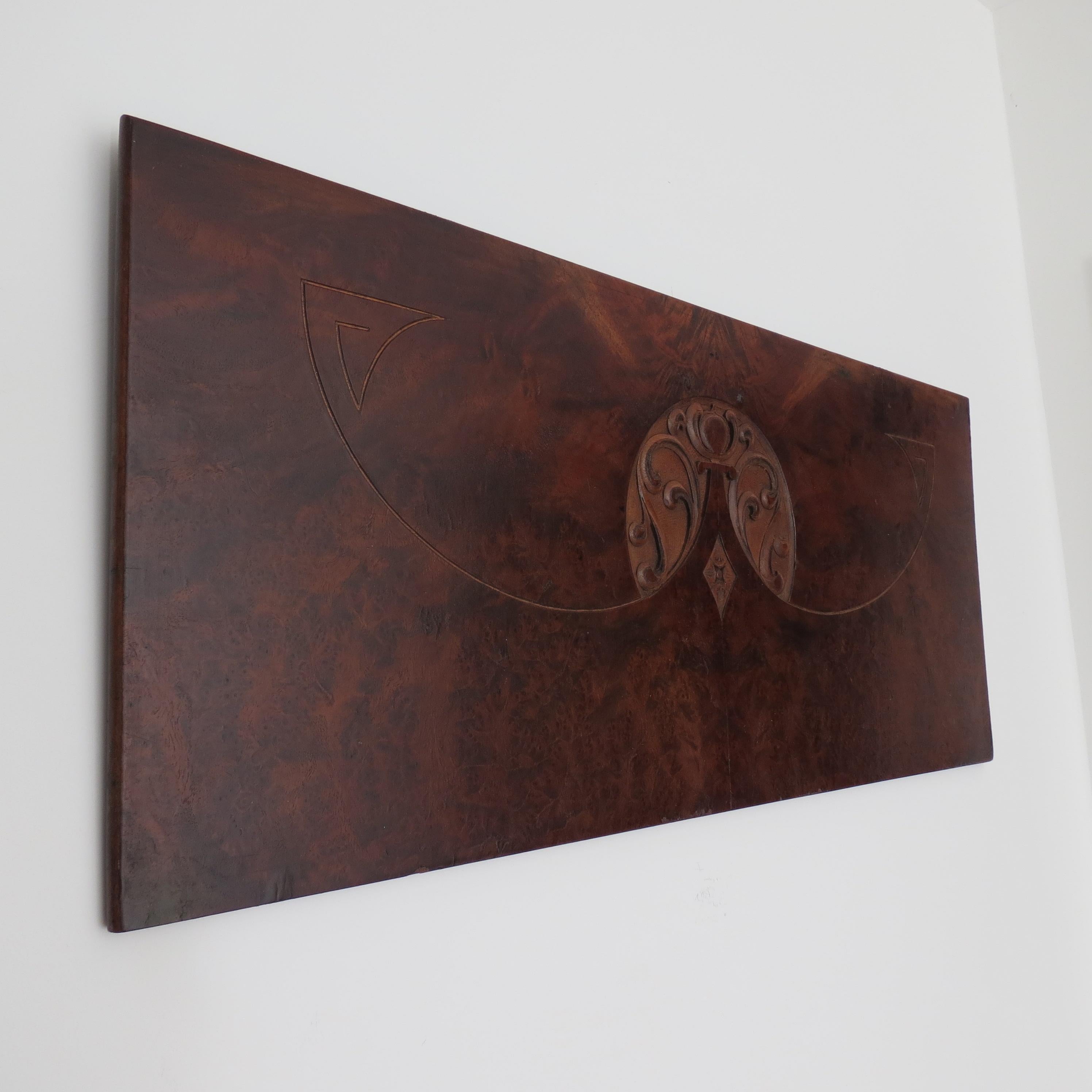 Art Nouveau Secessionist geschnitzt Burr Walnut Holz Wand hängend 1900 im Angebot 6