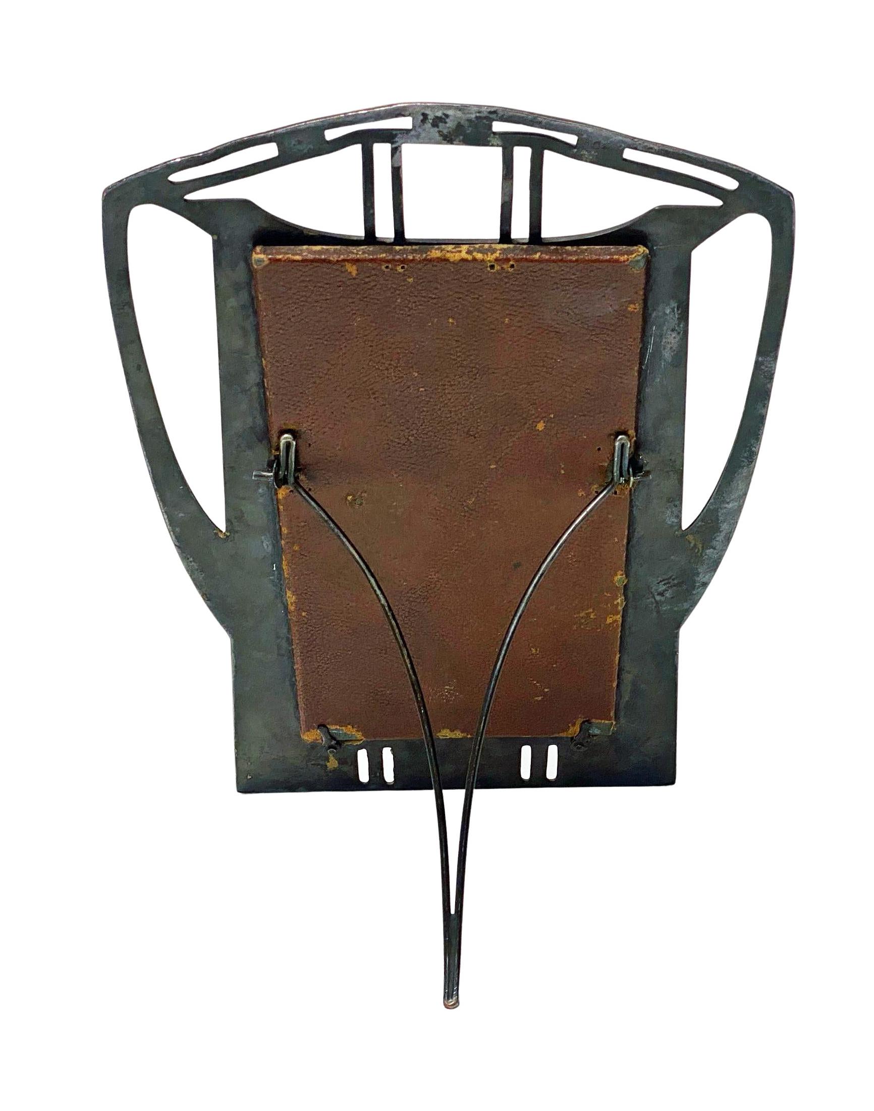 Art Nouveau Secessionist Pewter Photograph Frame, WMF, circa 1906 In Good Condition In Toronto, Ontario