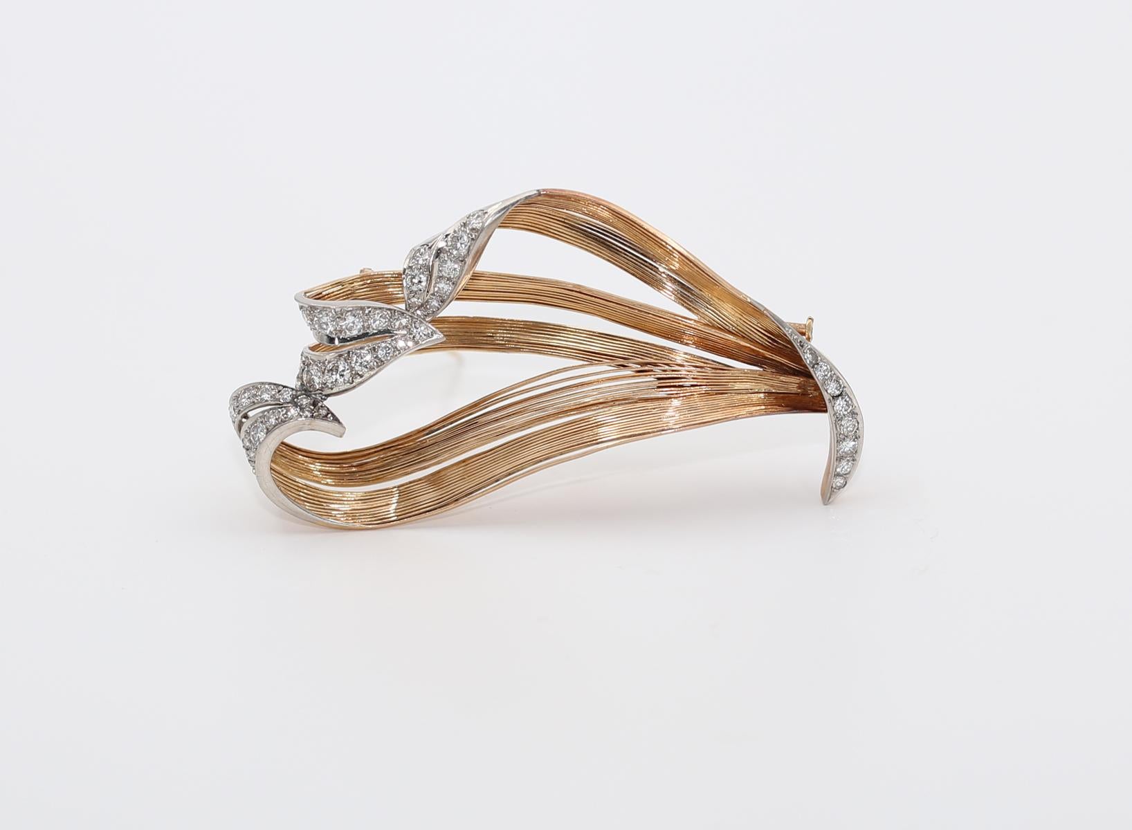 Art Nouveau Set Earrings Brooch Diamonds Natural Motive 18K Yellow Gold, 1930 For Sale 5