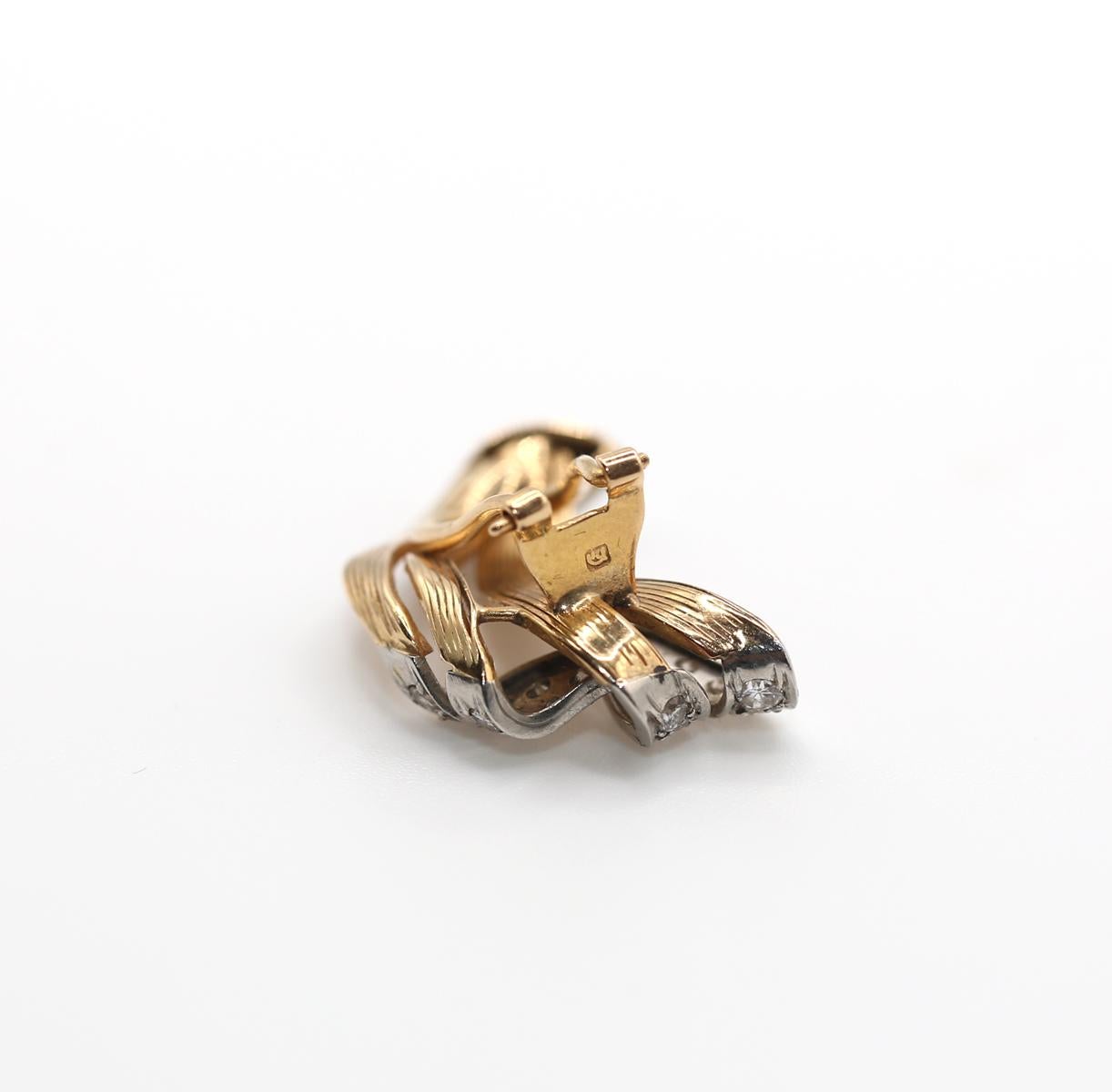 Art Nouveau Set Earrings Brooch Diamonds Natural Motive 18K Yellow Gold, 1930 For Sale 8