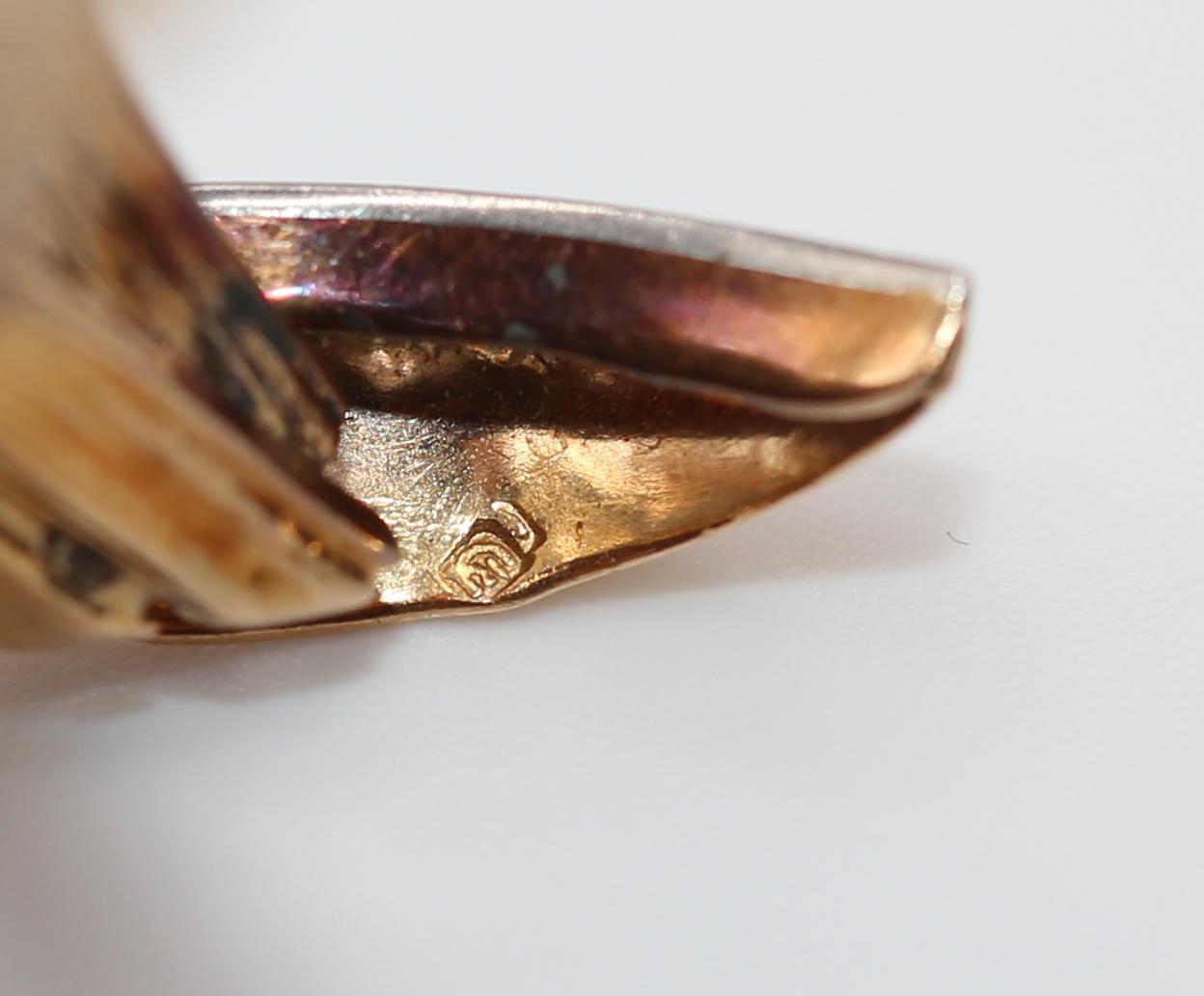 Art Nouveau Set Earrings Brooch Diamonds Natural Motive 18K Yellow Gold, 1930 For Sale 13