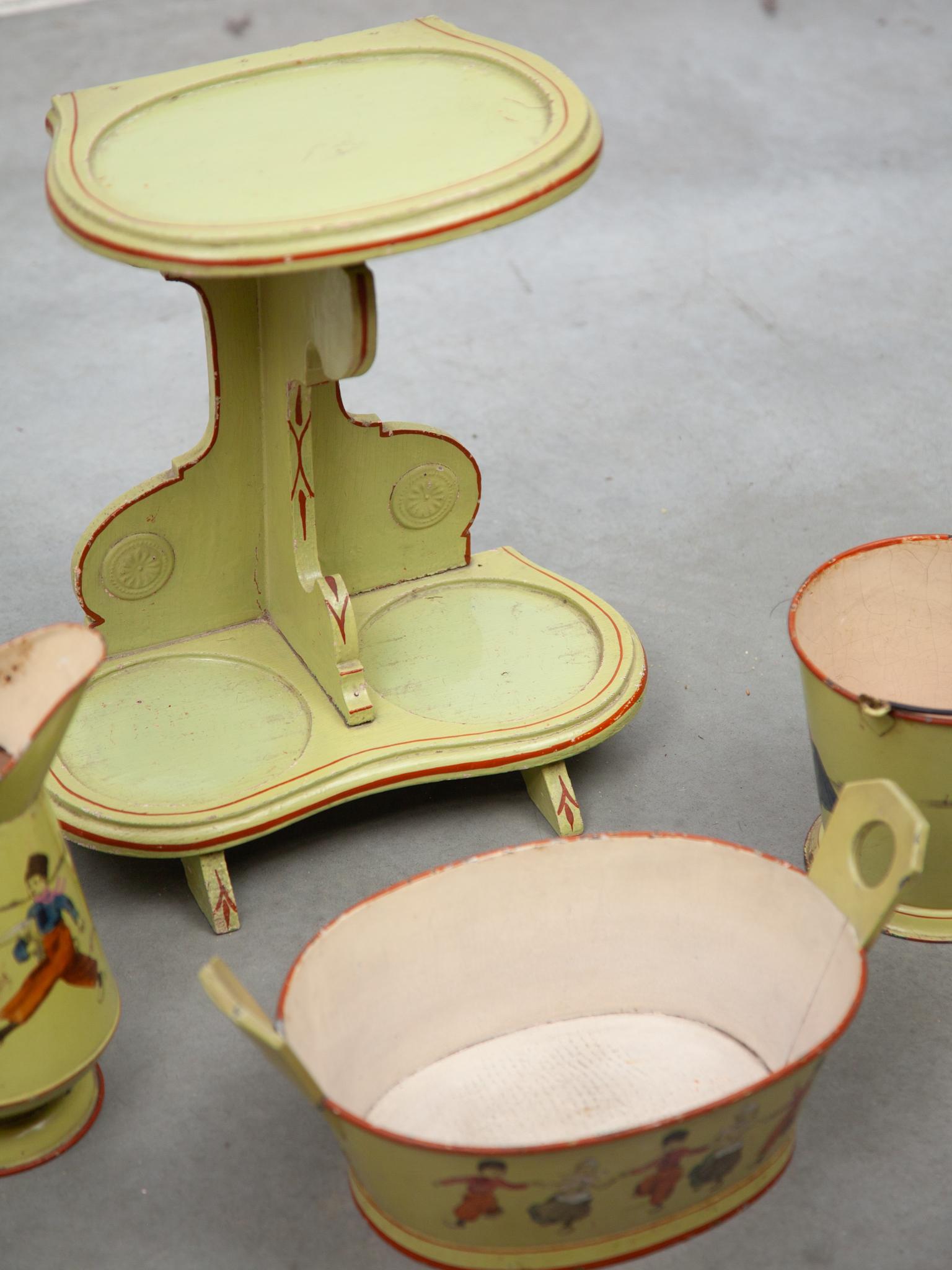 Ensemble de jouets pour enfants Art nouveau en vente 5