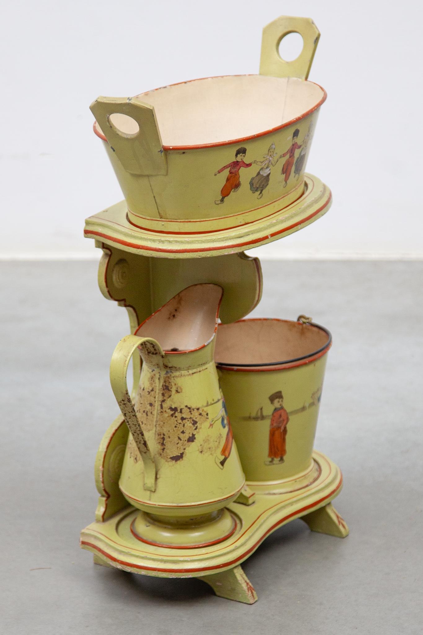 Français Ensemble de jouets pour enfants Art nouveau en vente