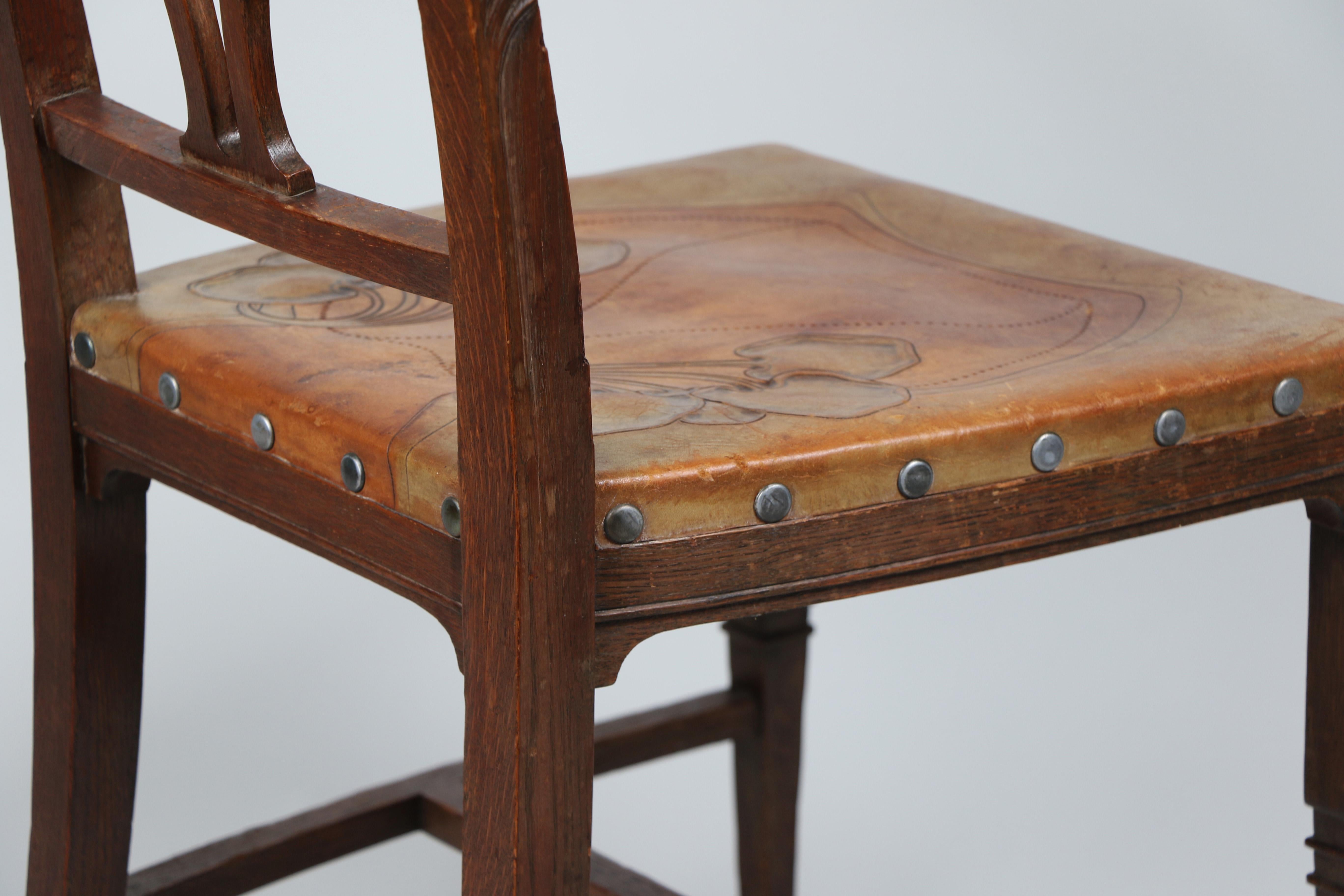 Art Nouveau Set of Six Chairs in Solid Oak. Vienna, c. 1910. For Sale 11