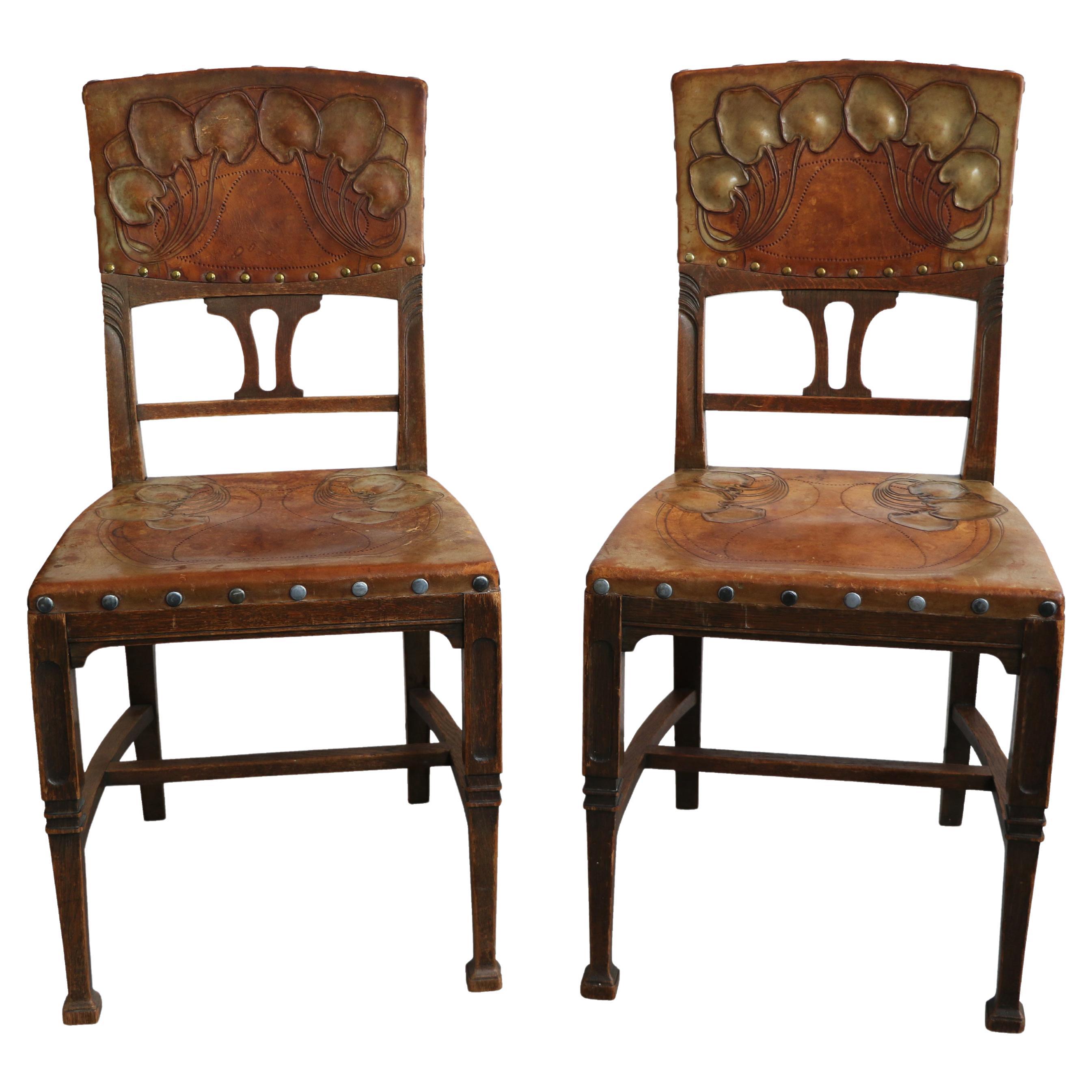 Art Nouveau Set of Two Chairs in Solid Oak. Vienna, Circa 1910.