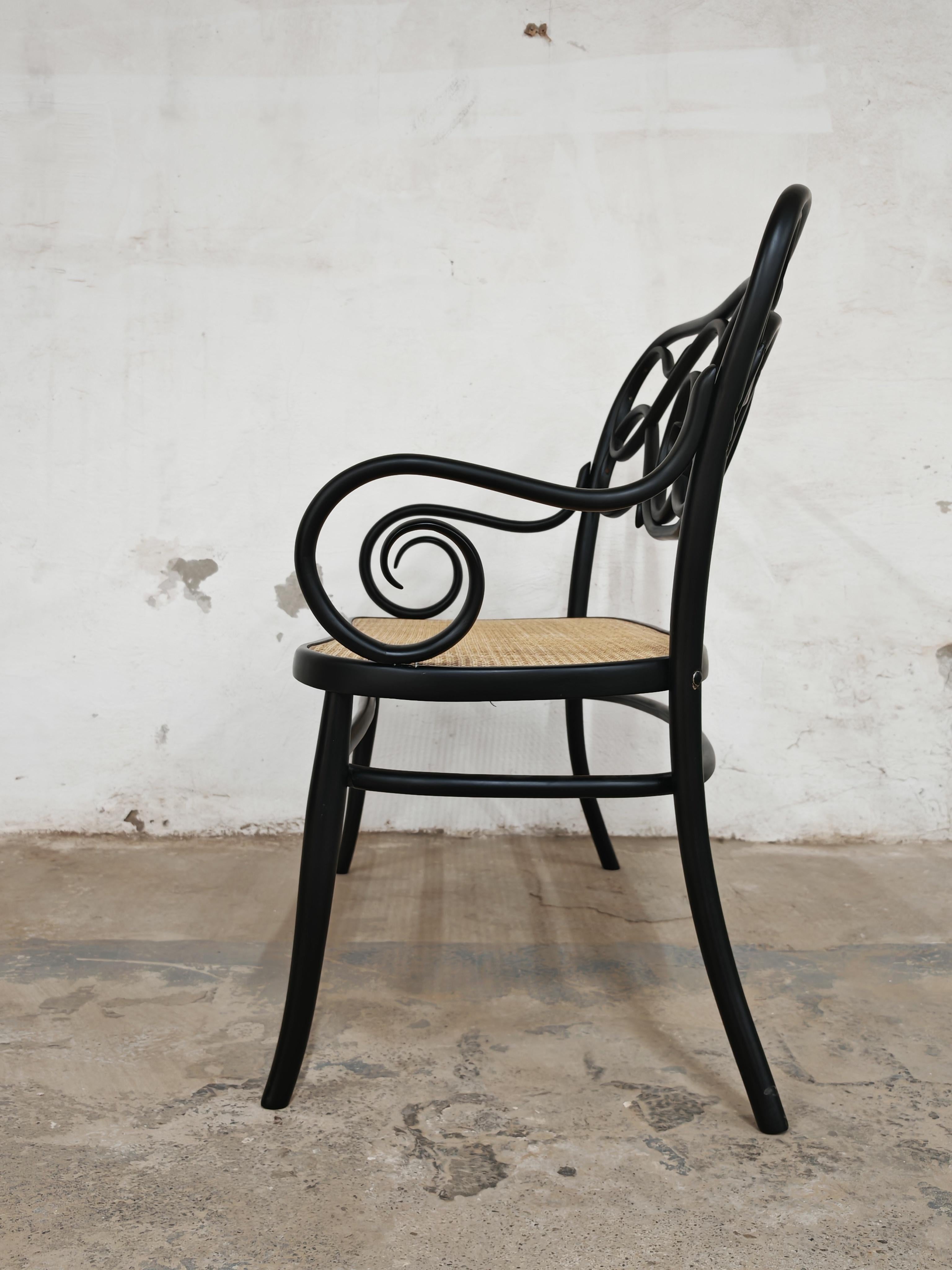 Sillón Art Nouveau nº 2 de madera curvada y caña de Thonet Brothers, Austria Década de 1870 Fines del siglo XIX en venta