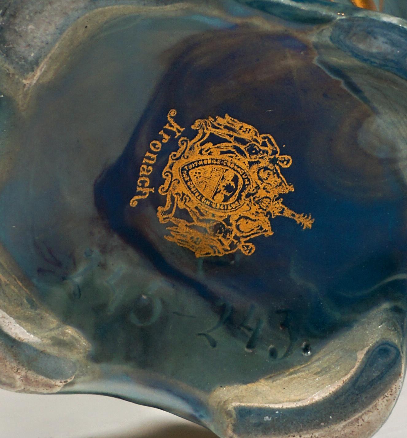 Jarrón de concha Art Nouveau con ninfa, Max Hiller para Rosenthal, Kronach, 1898-1900 Fines del siglo XIX en venta