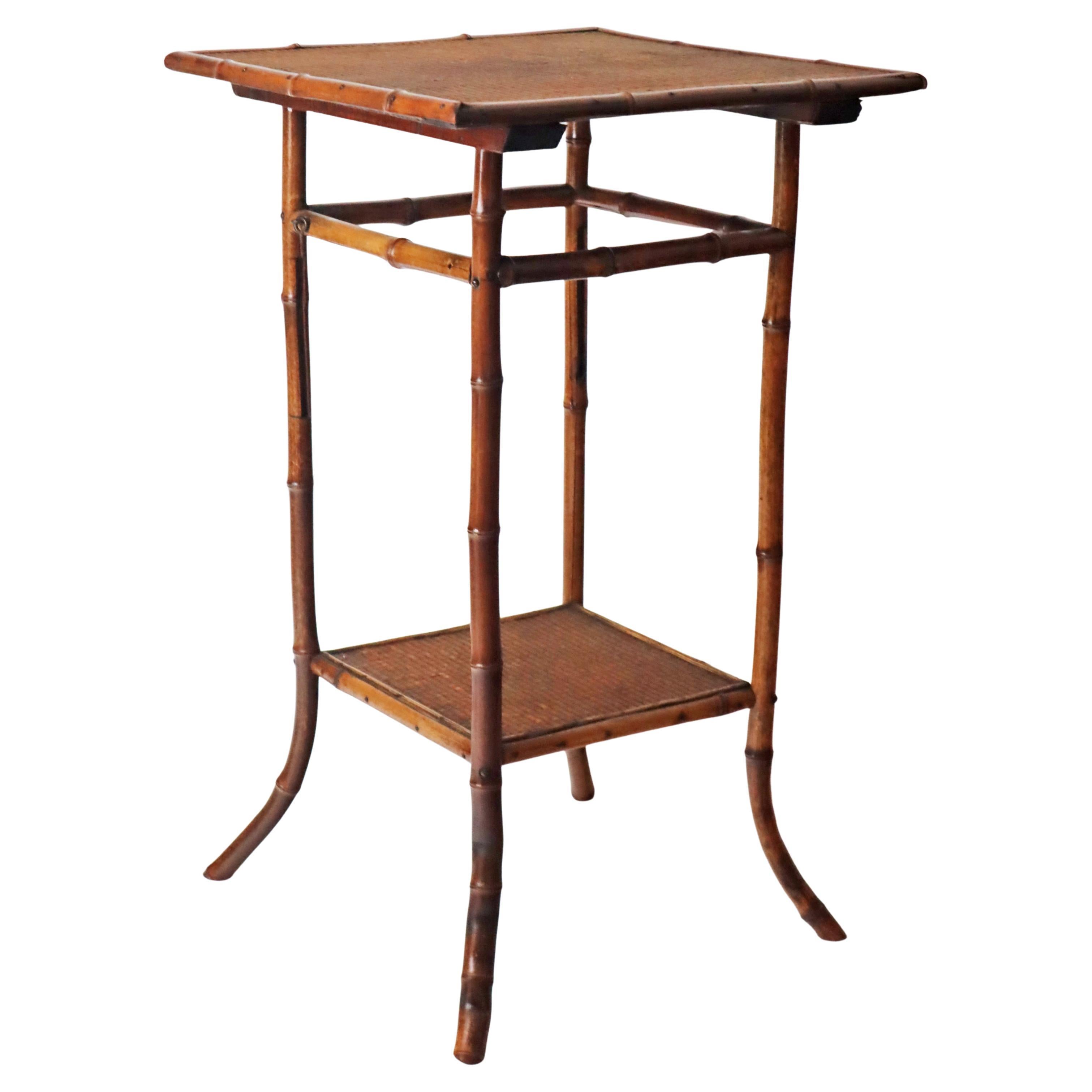 Jugendstil Beistelltisch aus Bambus im Angebot