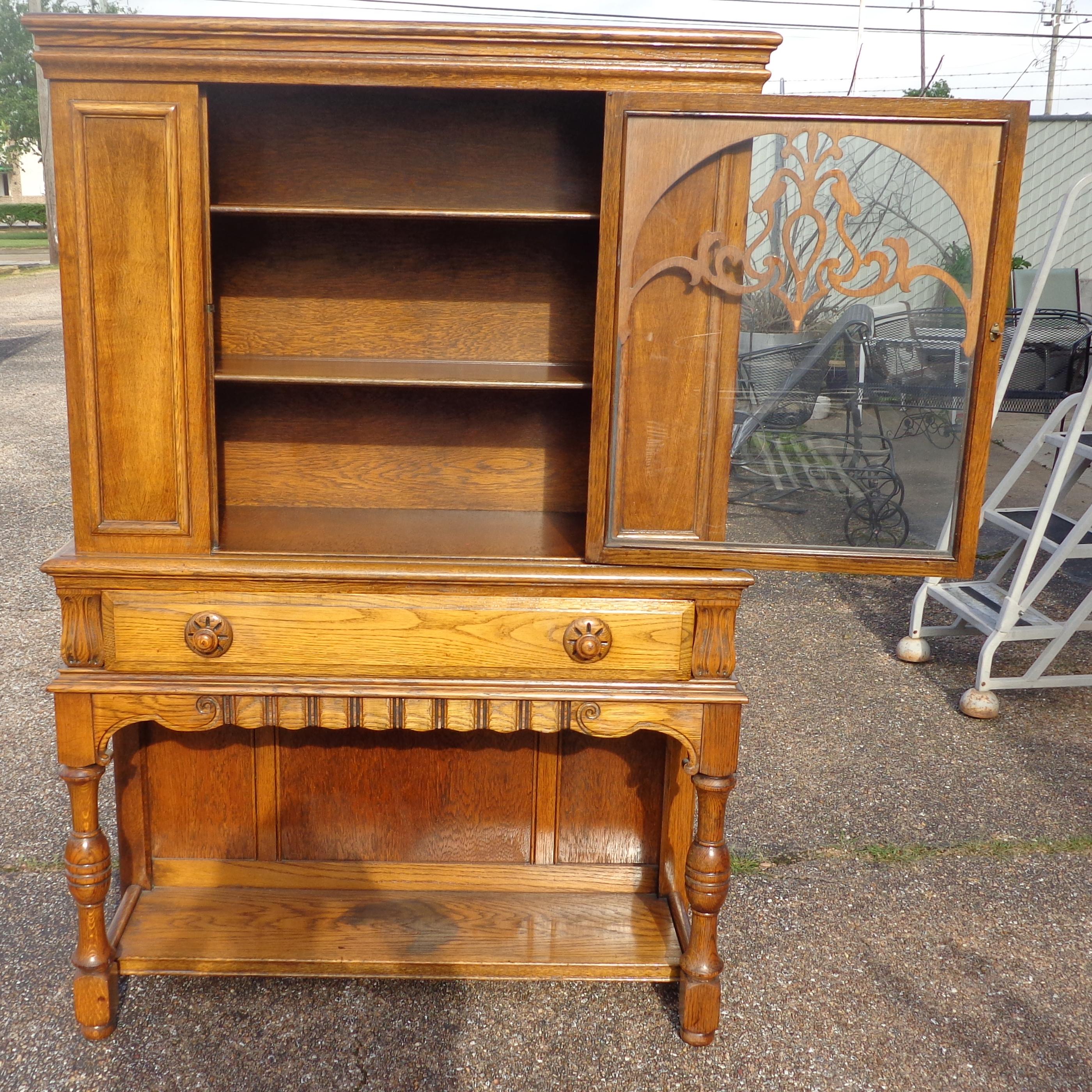 Art Nouveau Sideboard by Limbert Van Raalte Craftsman Furniture In Good Condition For Sale In Pasadena, TX