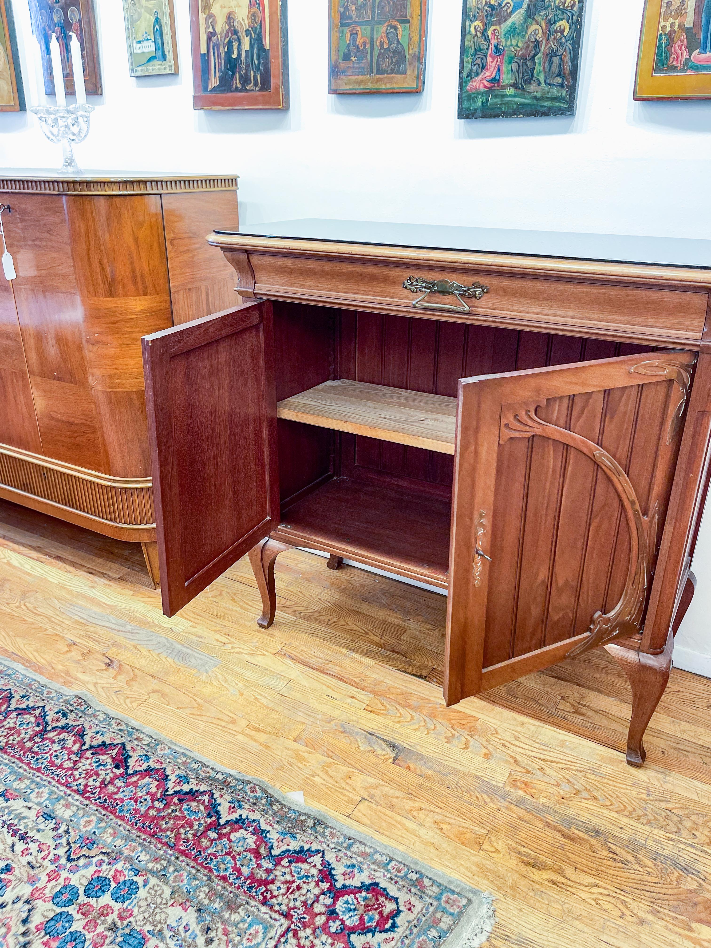 XX secolo Credenza Art Nouveau, Francia 1900