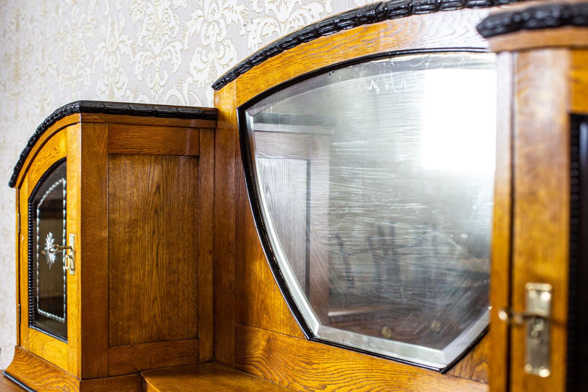 Art Nouveau Sideboard Veneered with Oak, the Turn of the 19th and 20th Century For Sale 6