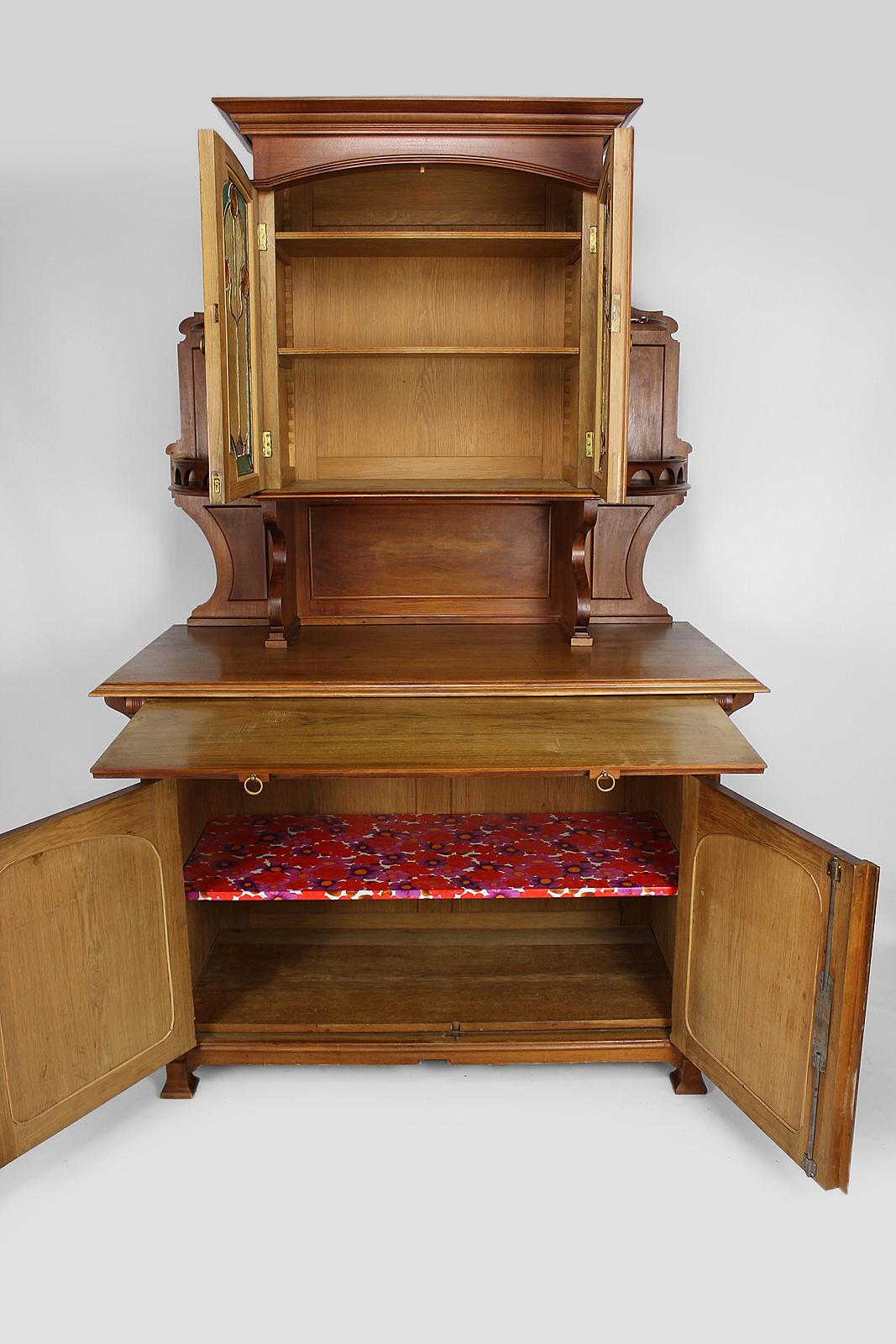 Art Nouveau Sideboard in Carved Mahogany and Stained Glass, France, circa 1900 12
