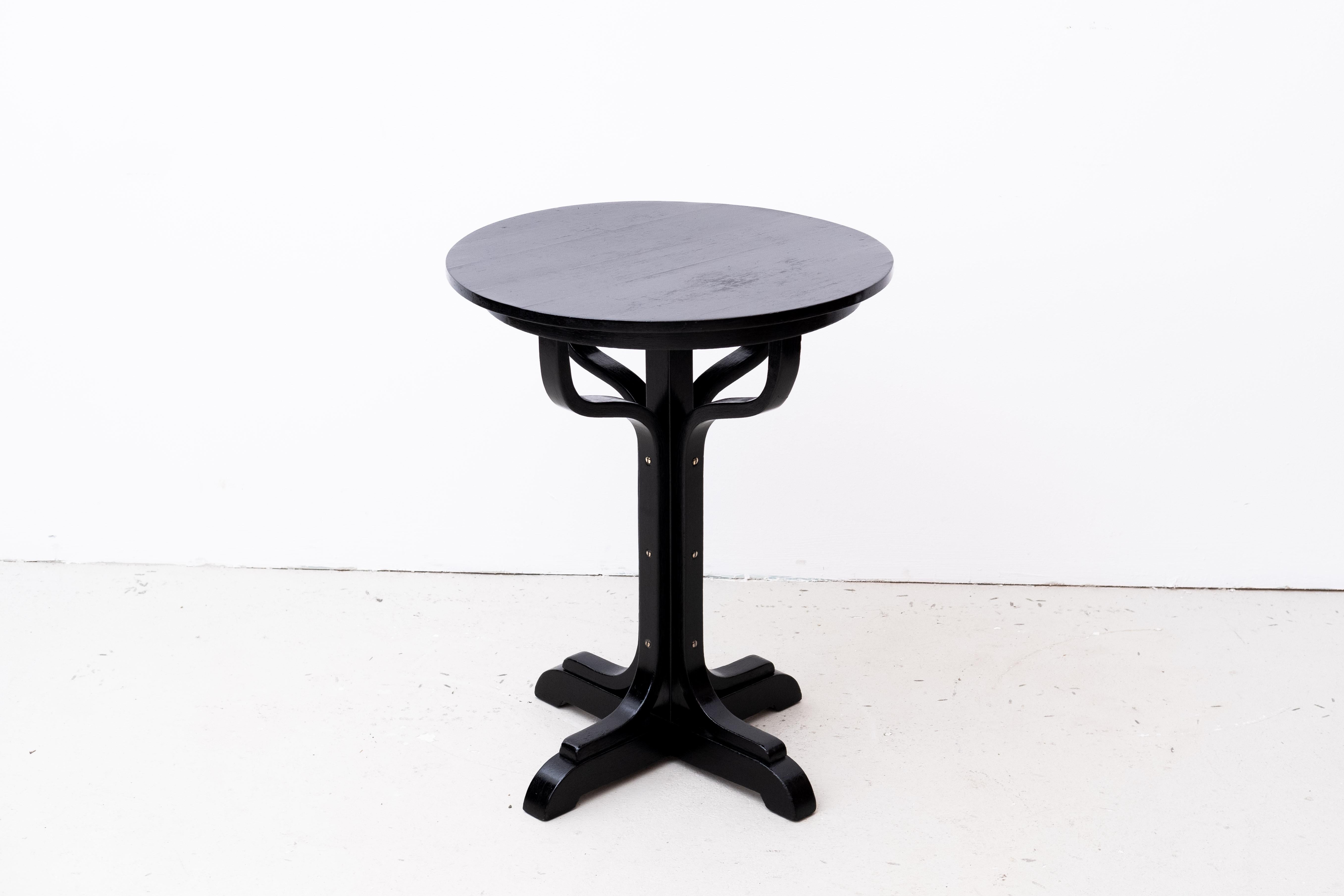 Art Nouveau Sidetable, Otto Wagner for Thonet Brothers, Type 8024 (Vienna, 1905) In Good Condition For Sale In Wien, AT