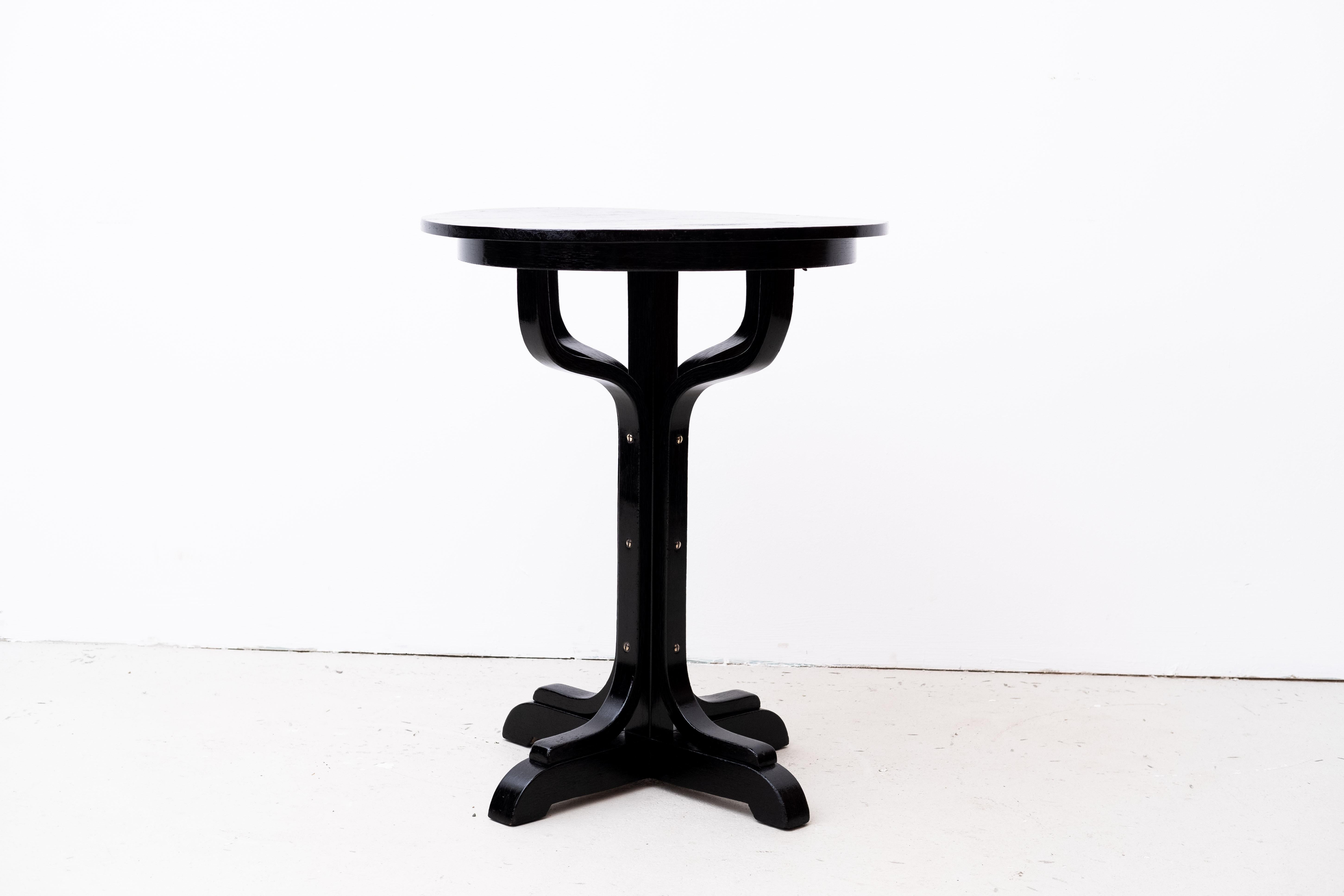 Beech Art Nouveau Sidetable, Otto Wagner for Thonet Brothers, Type 8024 (Vienna, 1905) For Sale