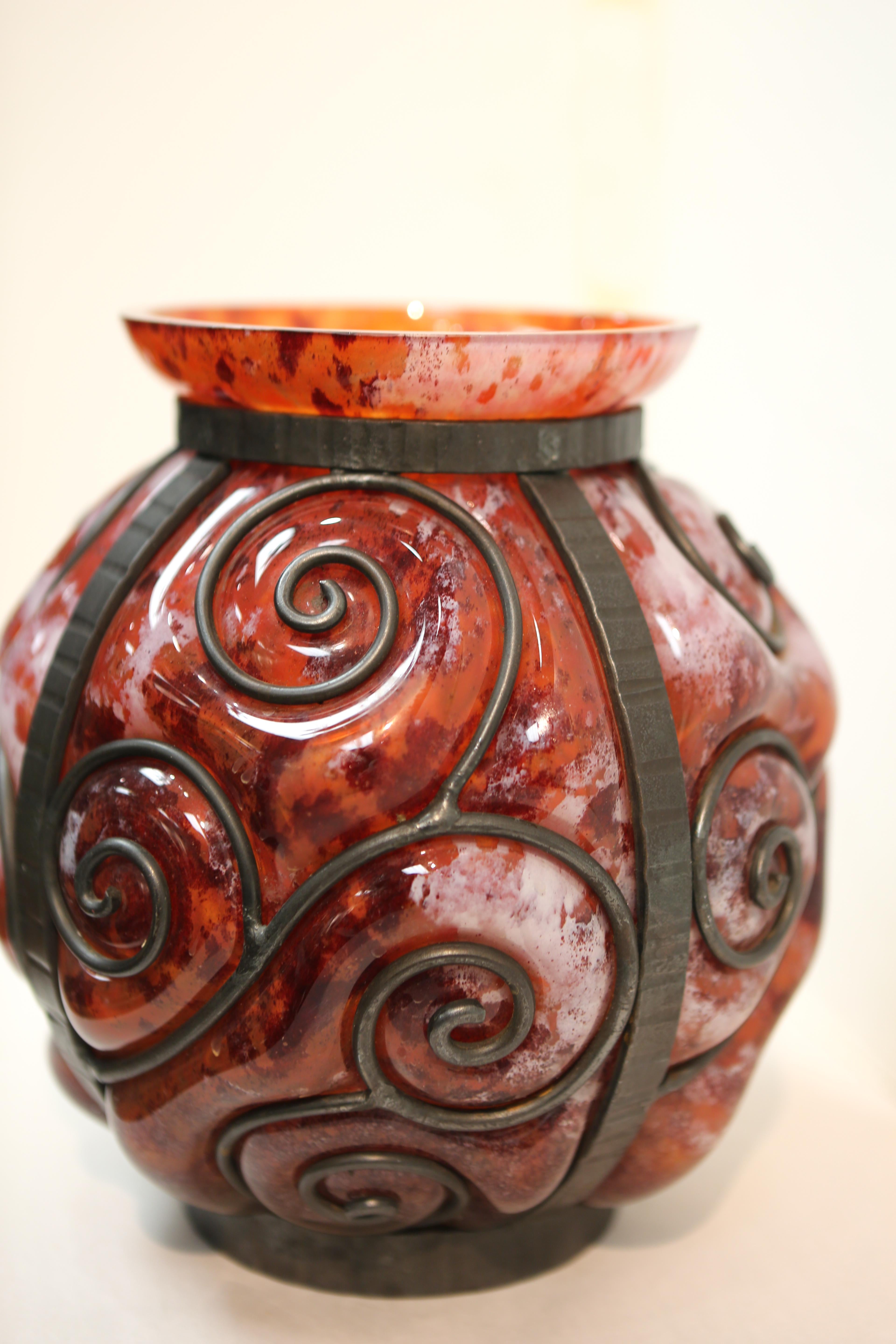 20th Century Art Nouveau Signed Art Glass Vase Ovington