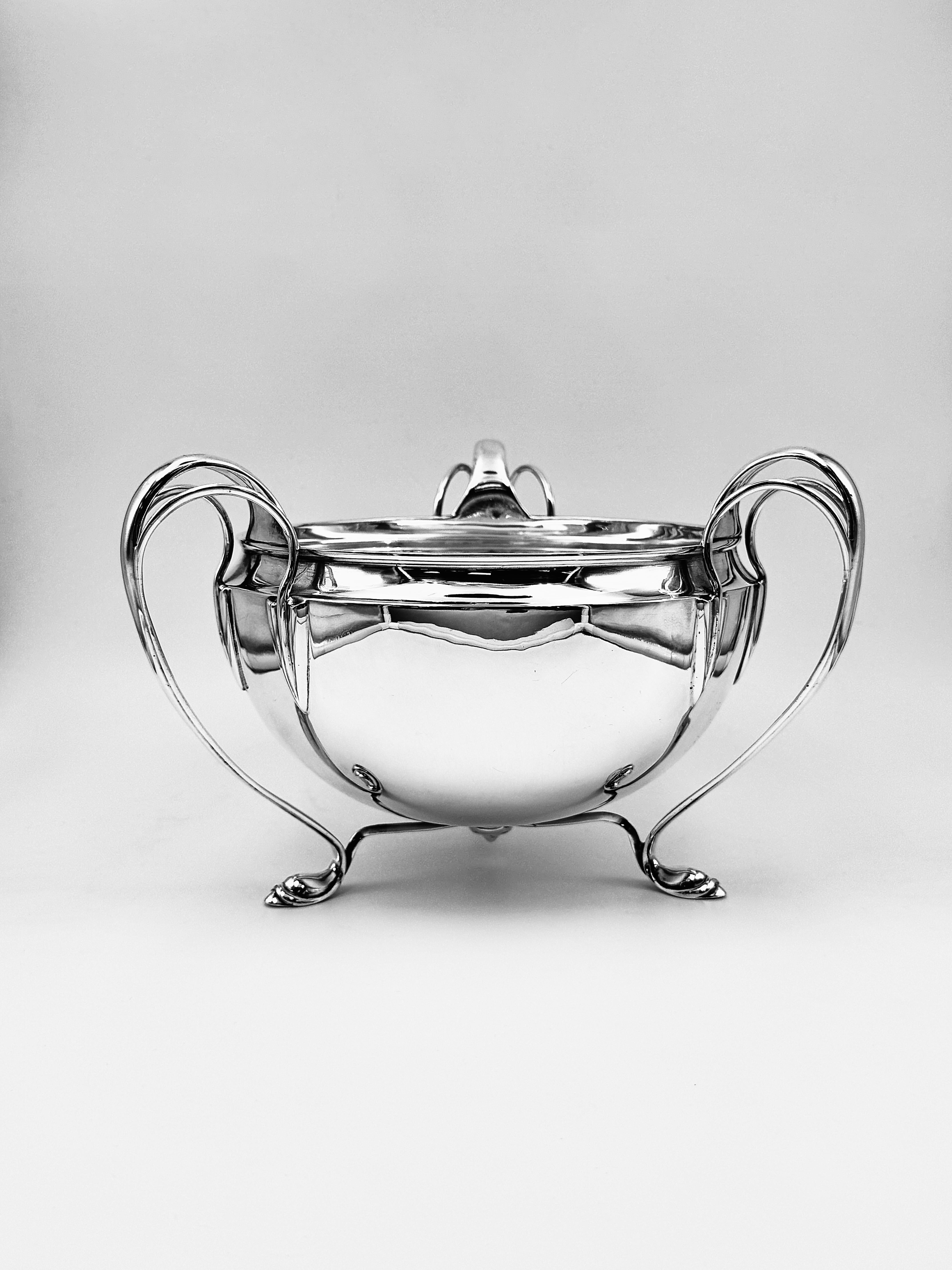 Art Nouveau Silver Bowl In Good Condition For Sale In London, GB