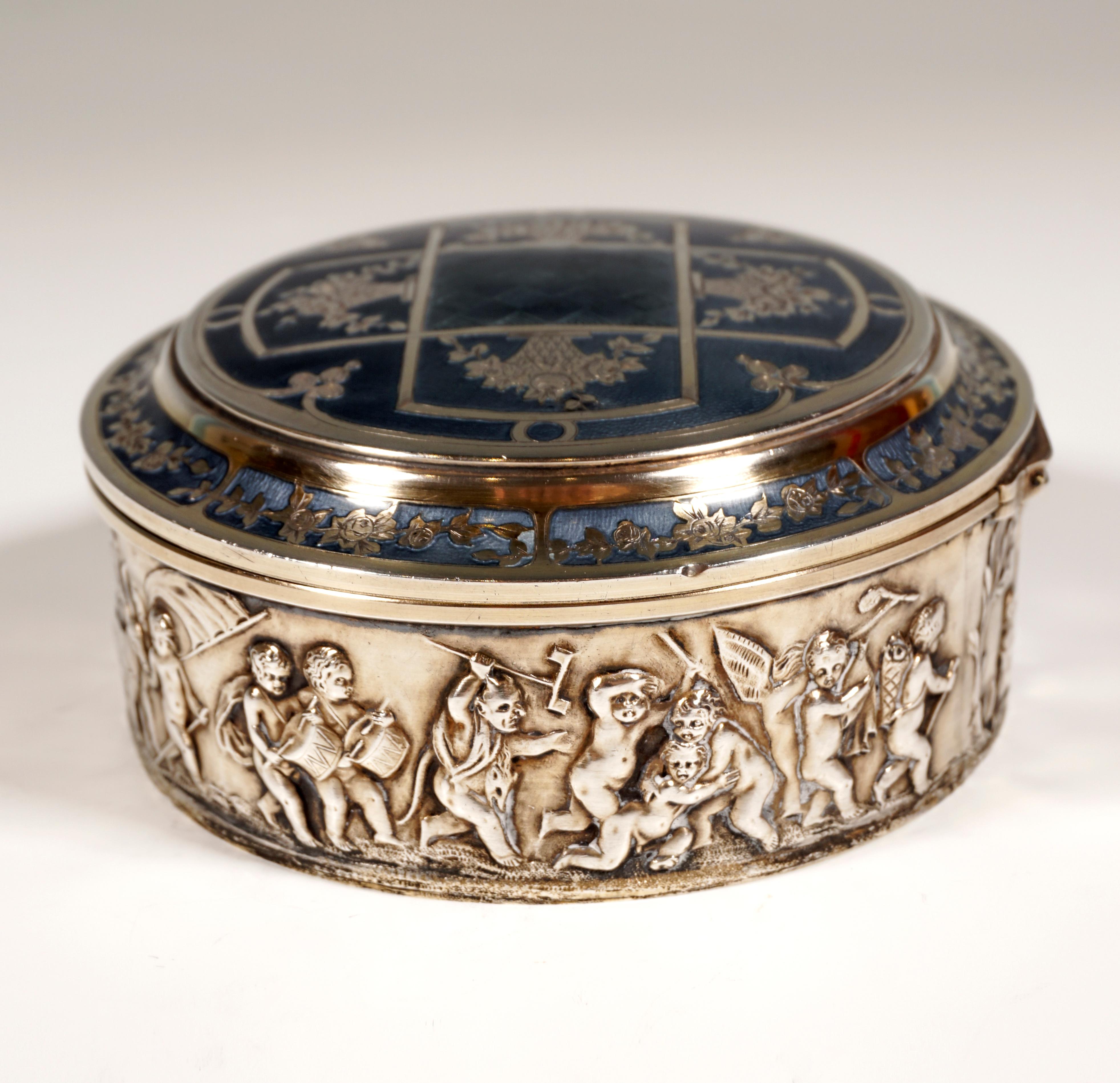French Art Nouveau Silver Box with Relief and Enamel Inlays, Janvier Quercia Paris