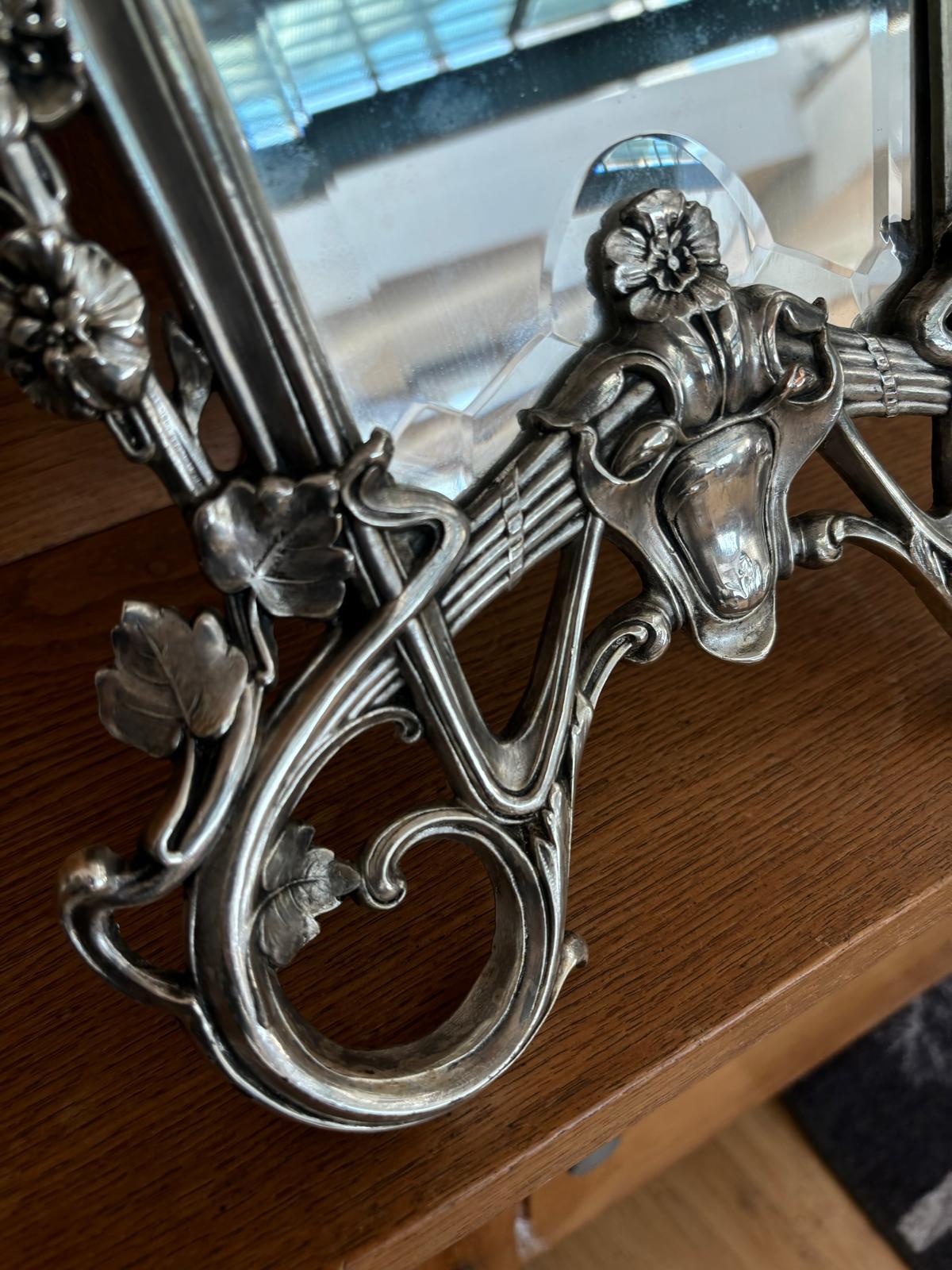 Art Nouveau Silver Bronze Table Mirror In Good Condition For Sale In CANNES, FR