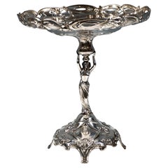 Centro de mesa de plata Art Nouveau con cariátide como portadora, Viena, ca. 1900