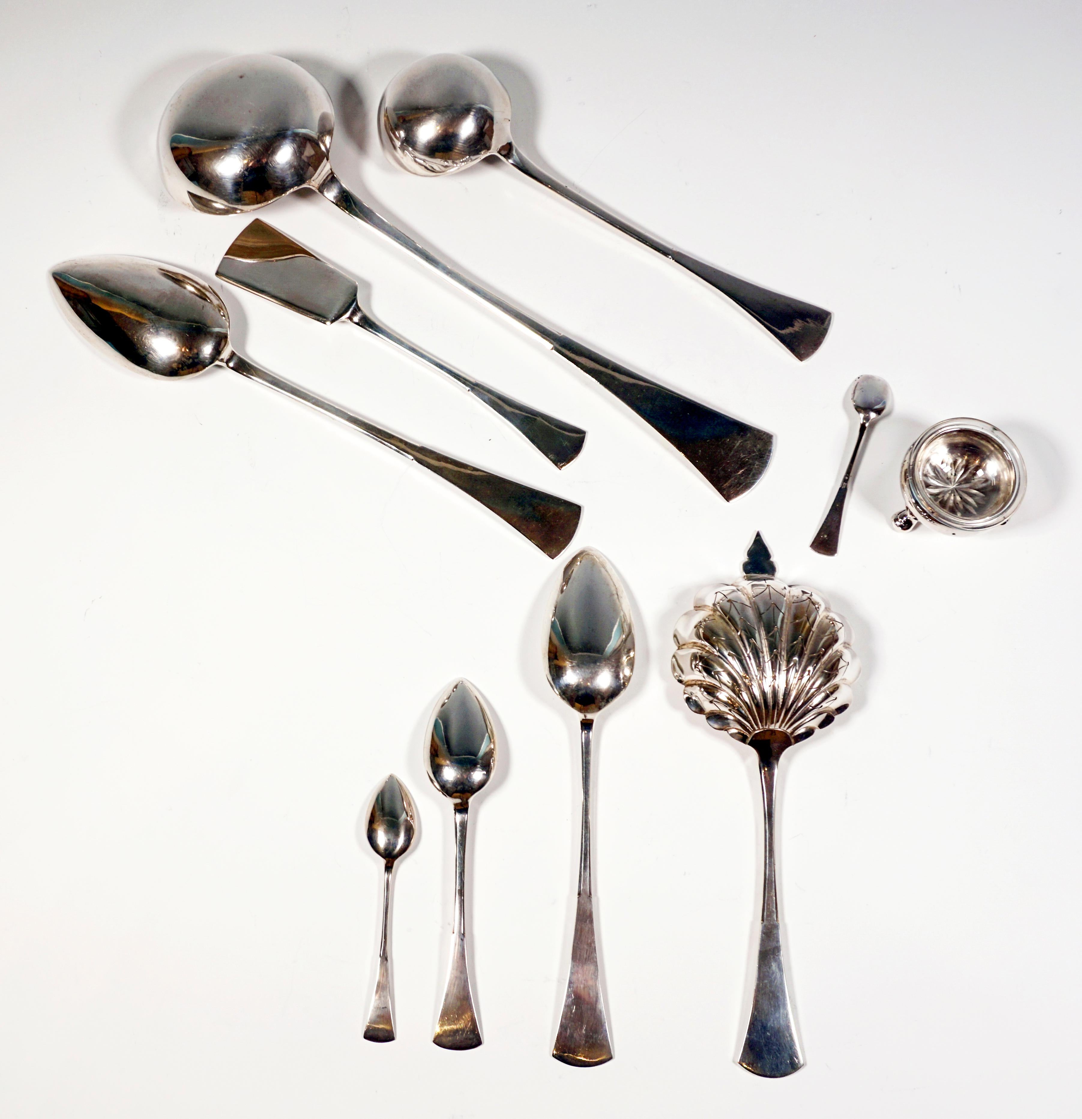 Early 20th Century Art Nouveau Silver Cutlery Set For 12 People In Original Case, Austria-Hungary For Sale