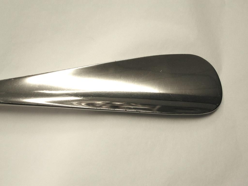 Art Nouveau Silver Handled Shoe Horn and Button Hook by Liberty & Co., 1917 In Good Condition In London, GB