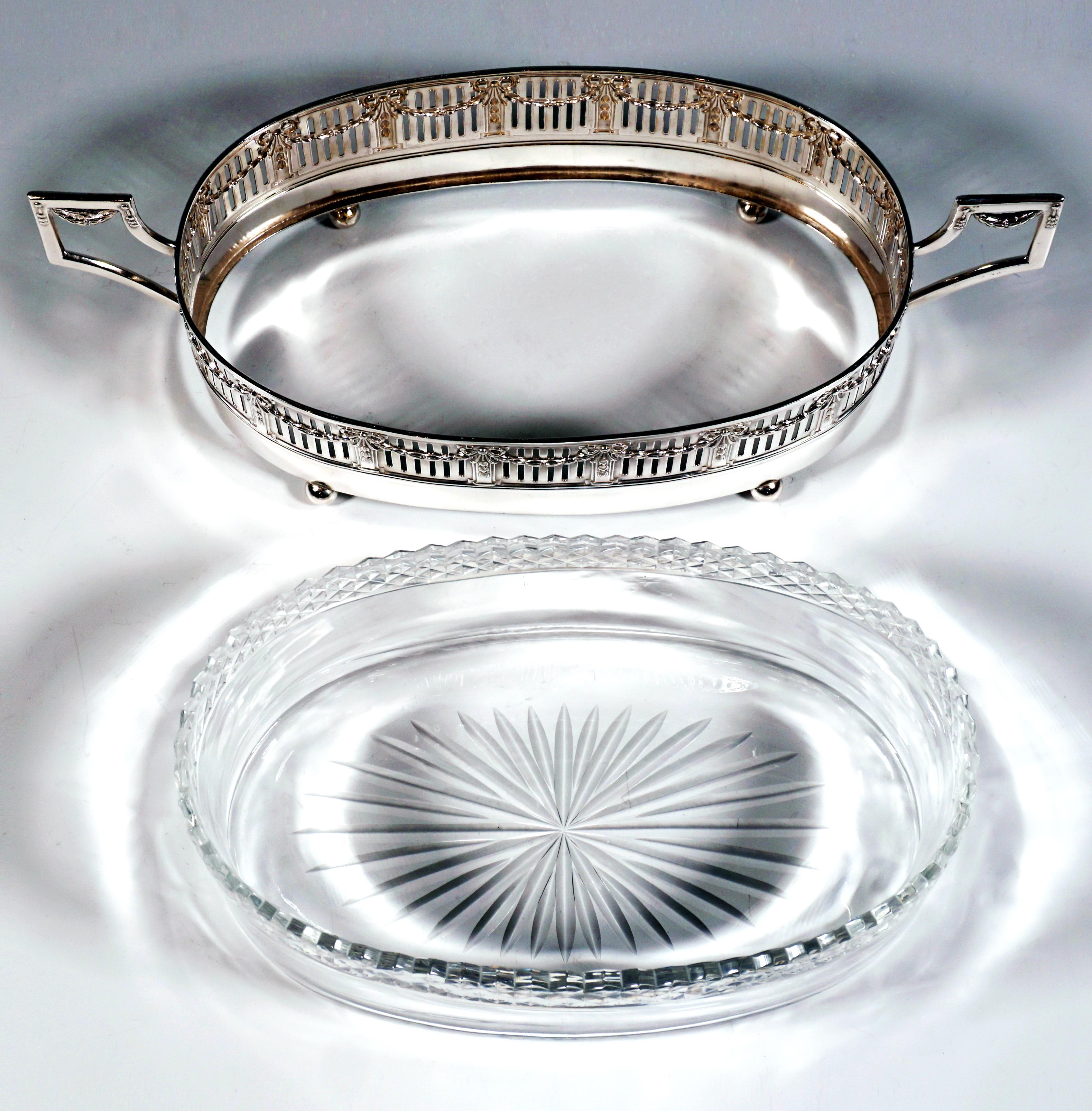 Jardinera Art Nouveau de plata con cristal tallado, Lippa & Co, Viena ca 1900 en Bueno estado para la venta en Vienna, AT