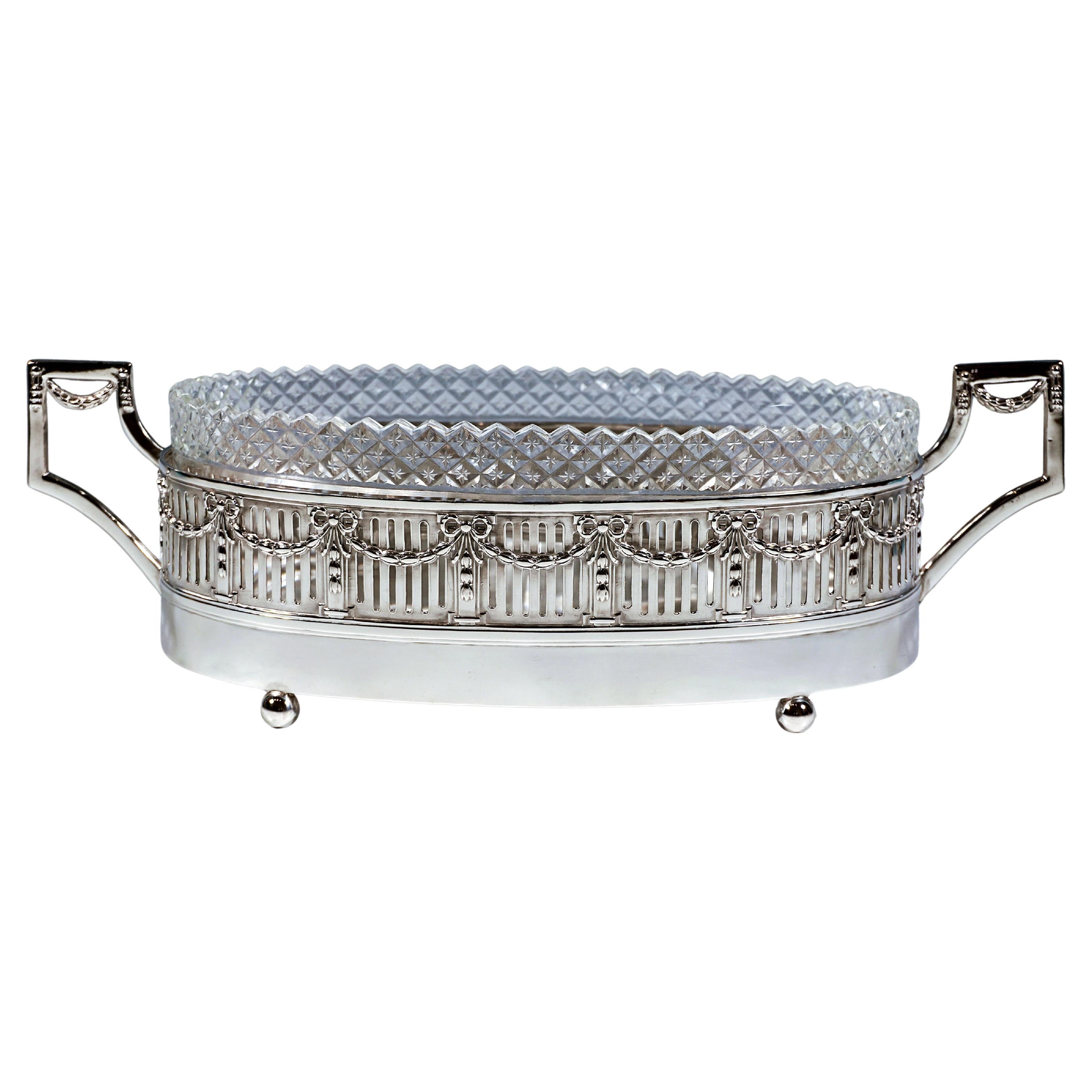 Jardinera Art Nouveau de plata con cristal tallado, Lippa & Co, Viena ca 1900