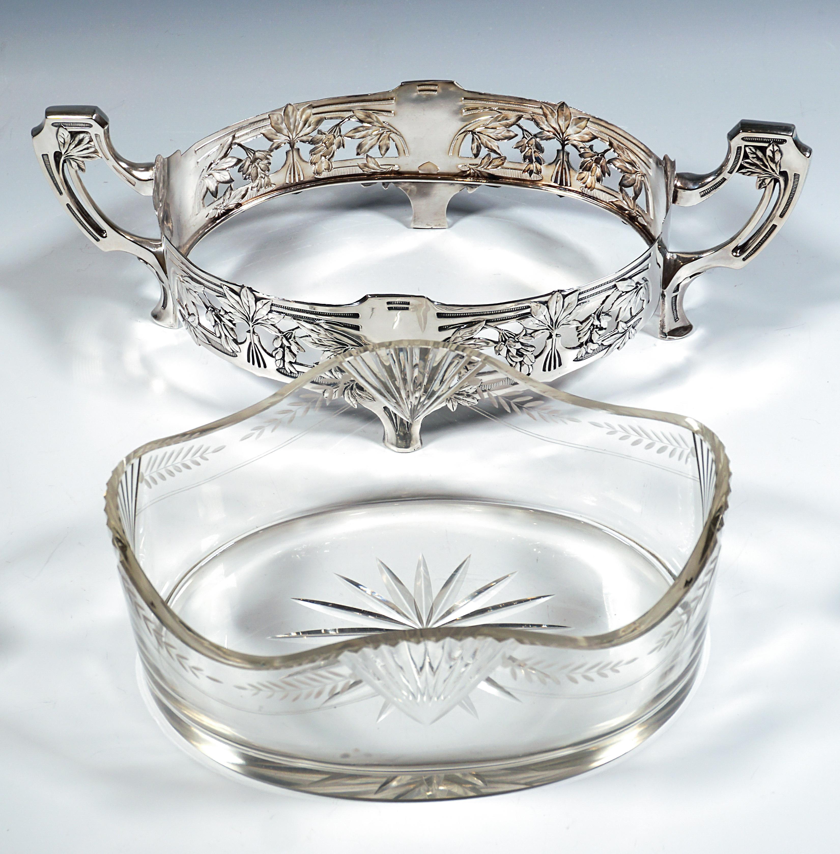 Jardinera Art Nouveau de plata con inserto de cristal original, Alemania, circa 1900 principios del siglo XX en venta